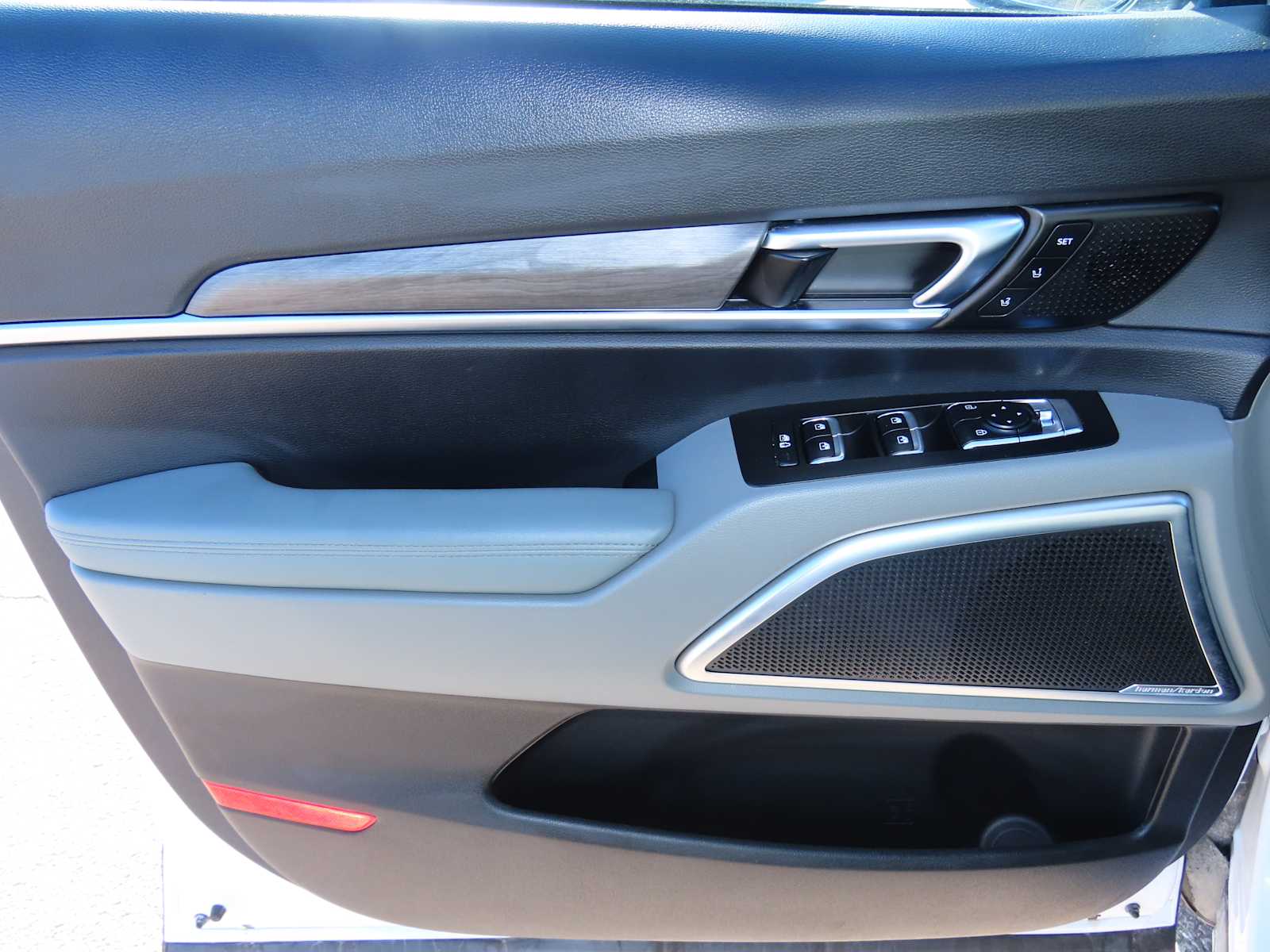 Thumbnail: 2024 Kia Telluride - 15