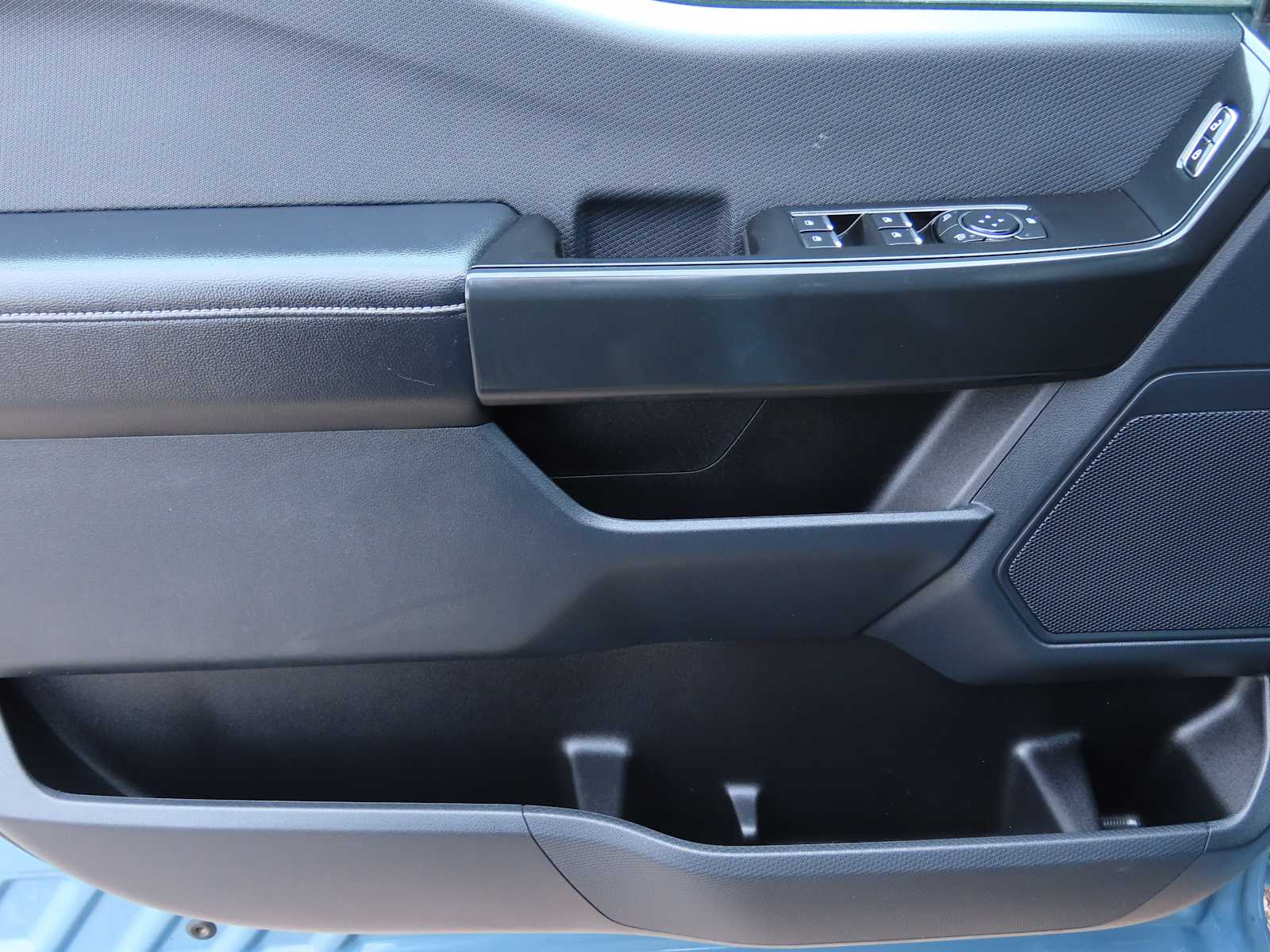 Thumbnail: 2023 Ford F-150 - 17