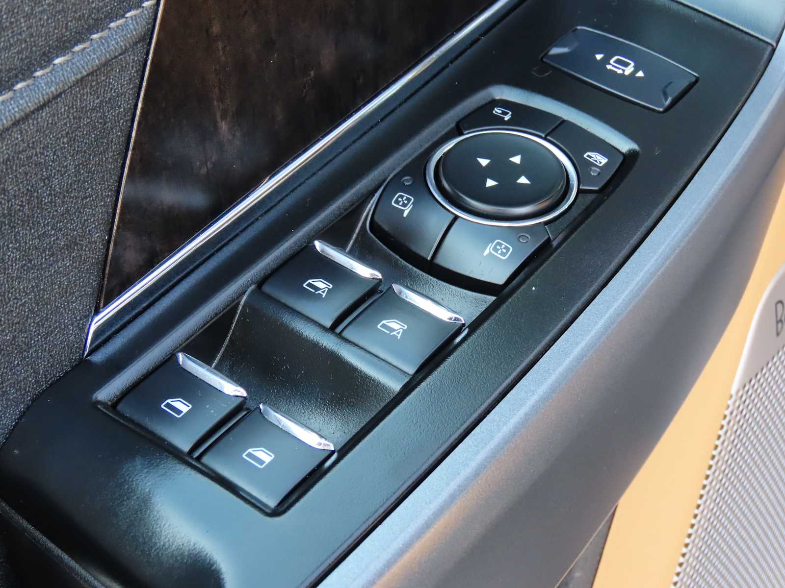 Thumbnail: 2024 Ford Econoline - 22