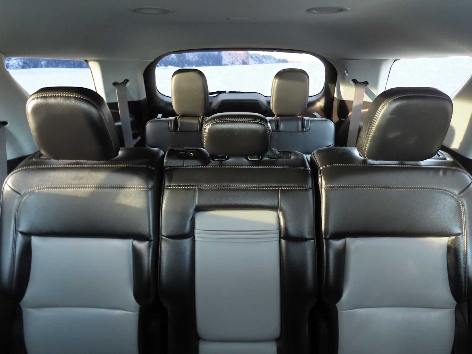 Thumbnail: 2022 Ford Explorer - 29