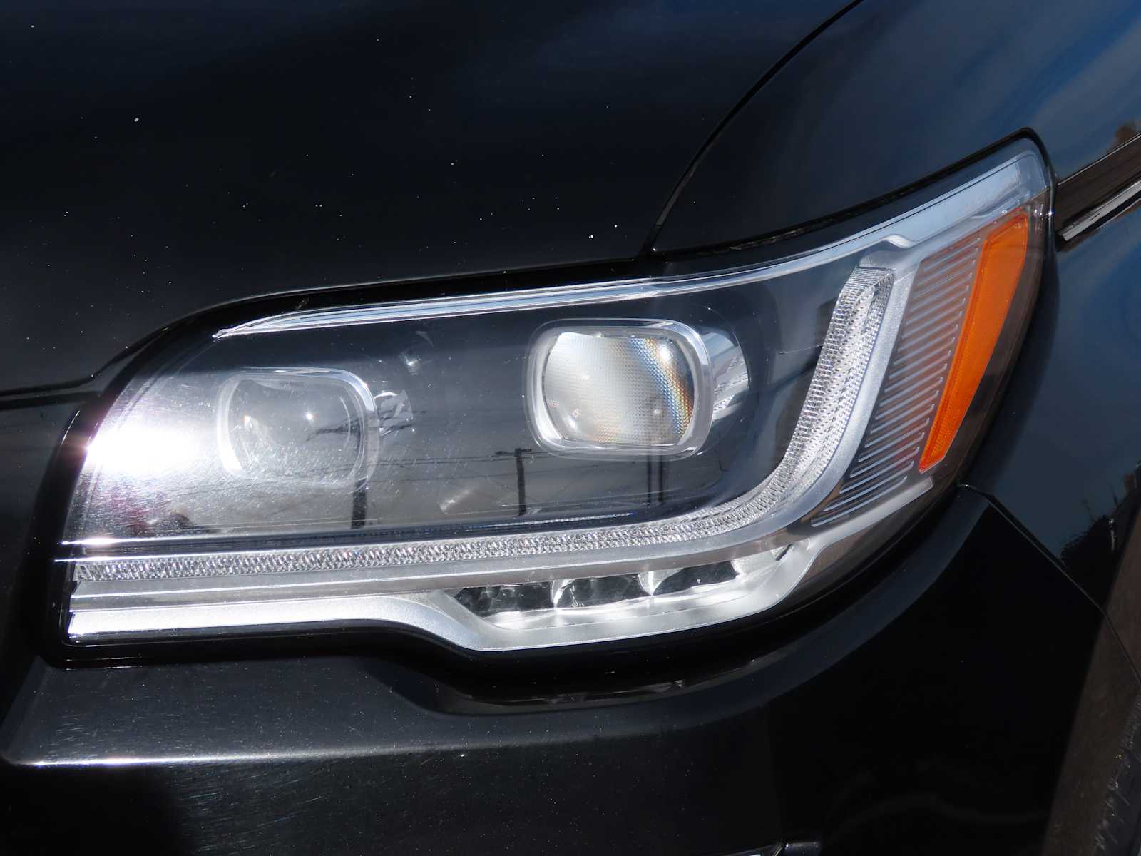 Thumbnail: 2024 Lincoln Navigator L - 7