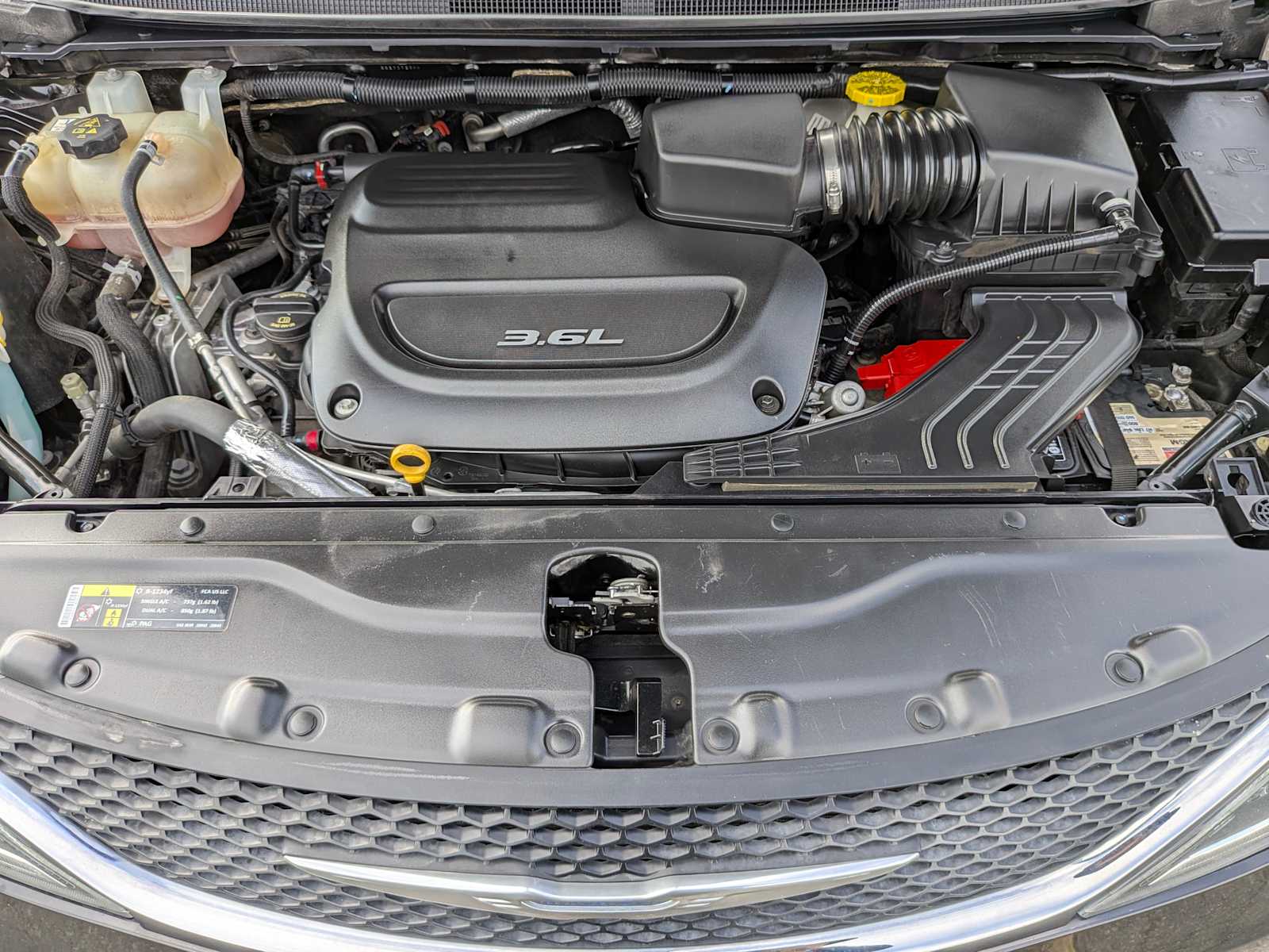 Thumbnail: 2017 Chrysler Pacifica - 15