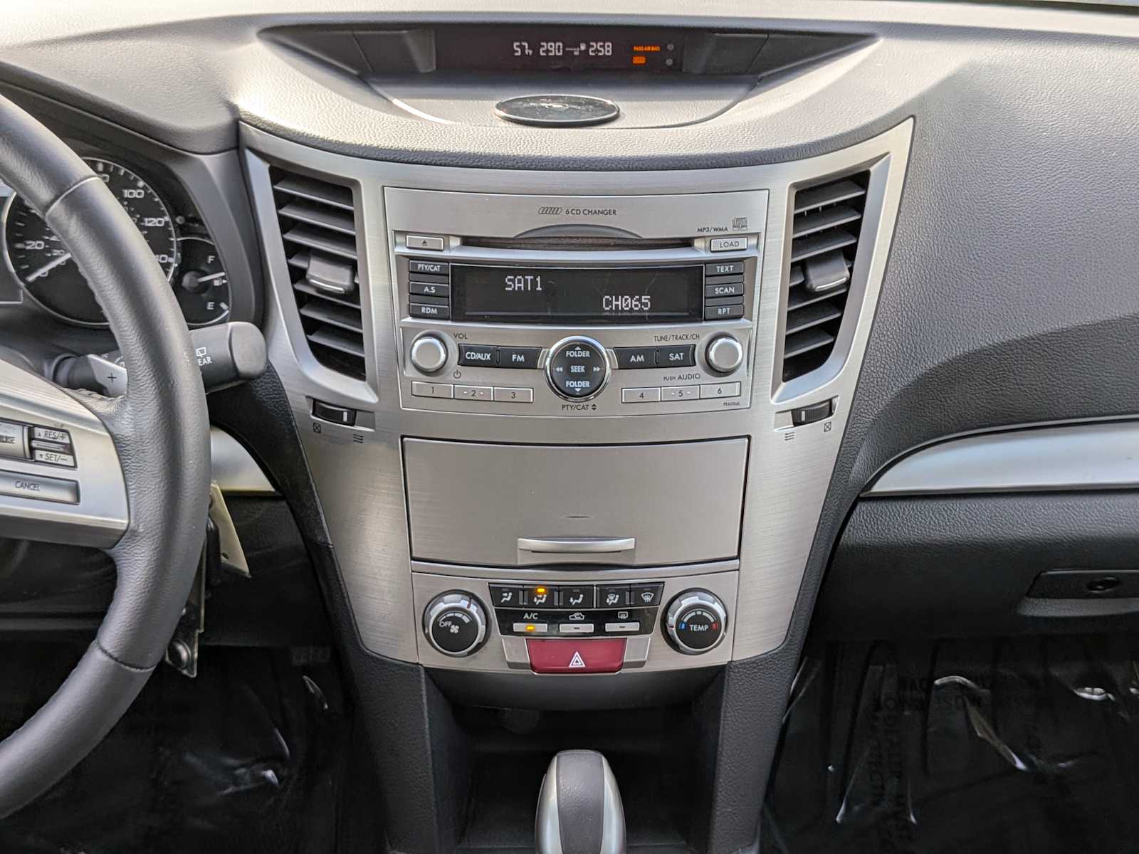 Thumbnail: 2011 Subaru Outback - 33