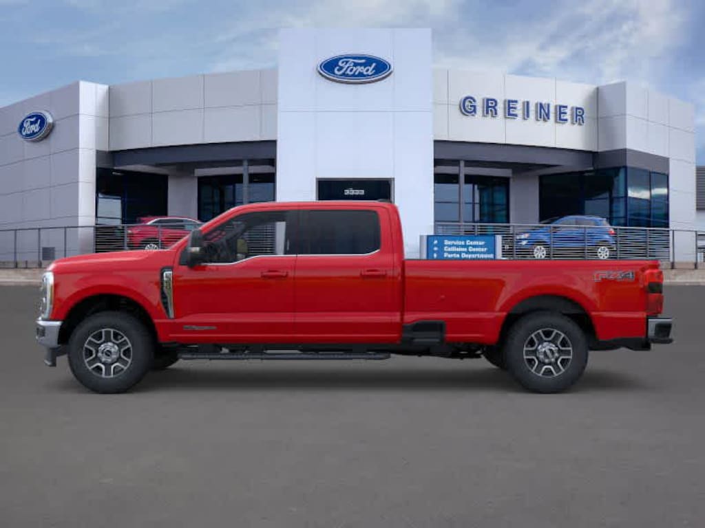 New 2026 Ford F-350 Lariat Truck Crew Cab