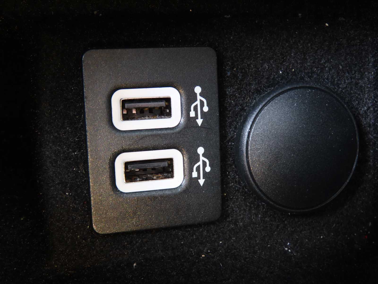 Thumbnail: 2019 Lincoln Continental - 31