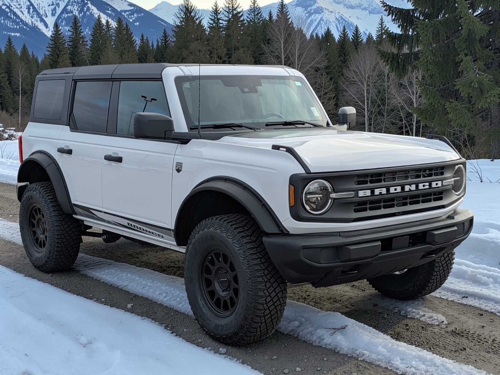 Thumbnail: 2025 Ford Bronco - 8