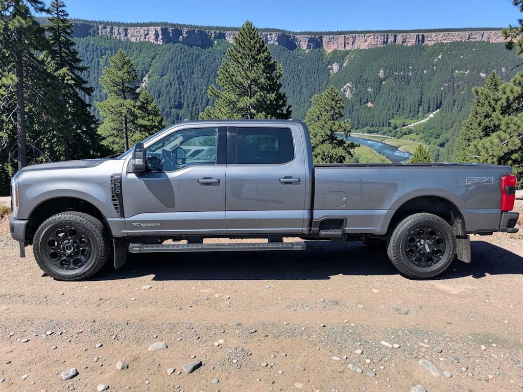 Certified 2025 Ford Super Duty F-350 SRW Lariat Truck Crew Cab