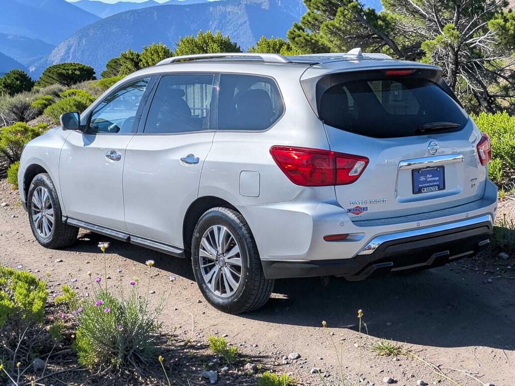 Used 2020 Nissan Pathfinder SL SUV