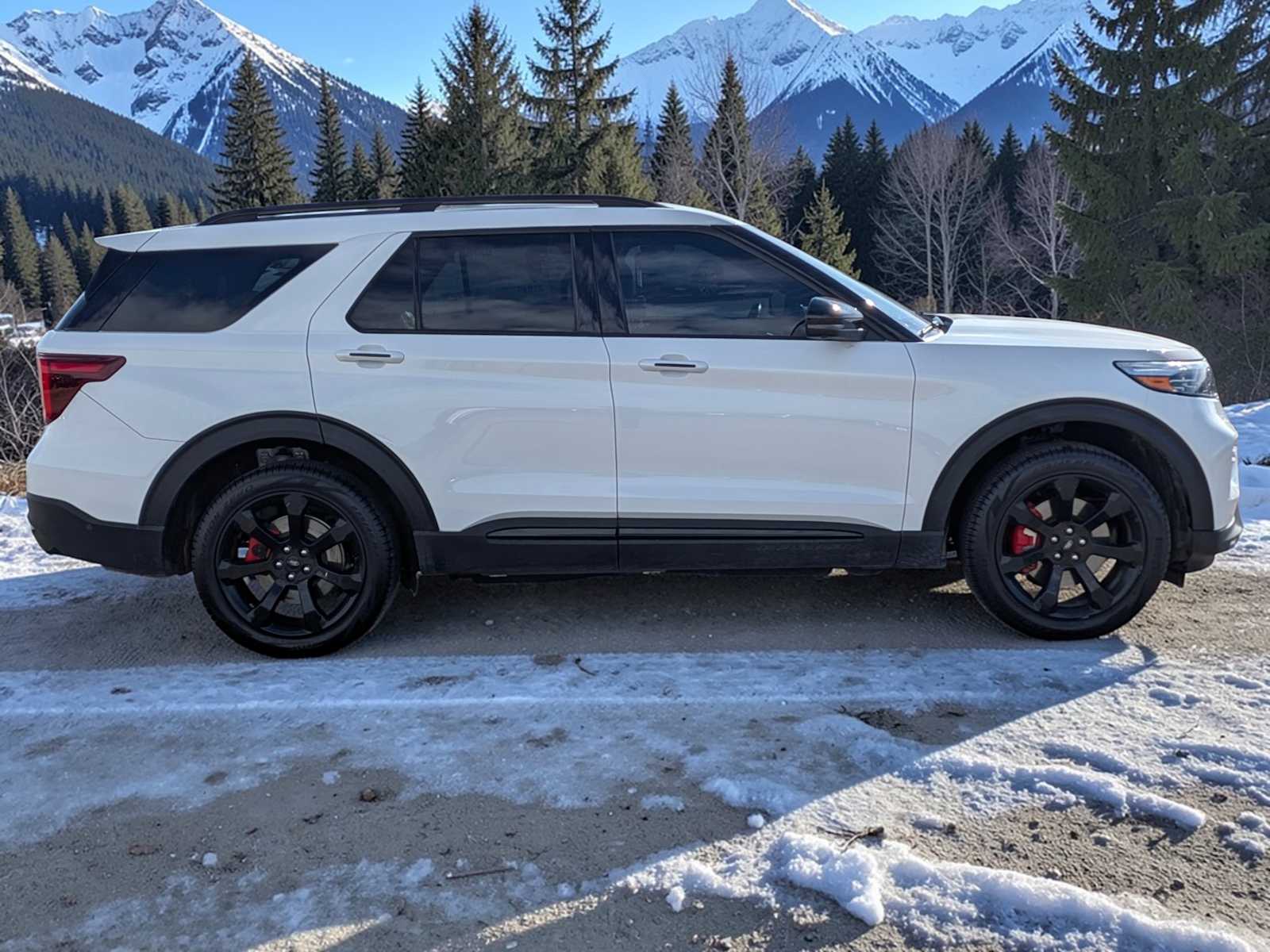 Thumbnail: 2022 Ford Explorer - 7