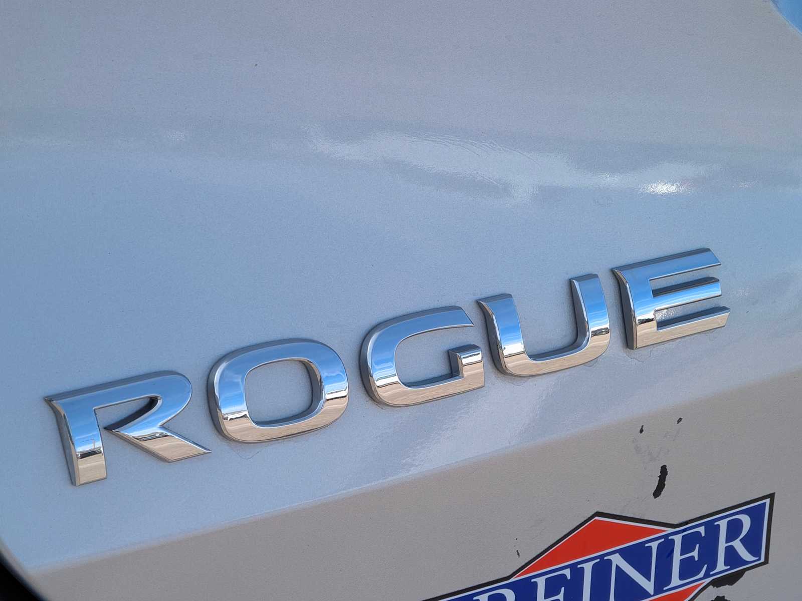 Thumbnail: 2015 Nissan Rogue - 12