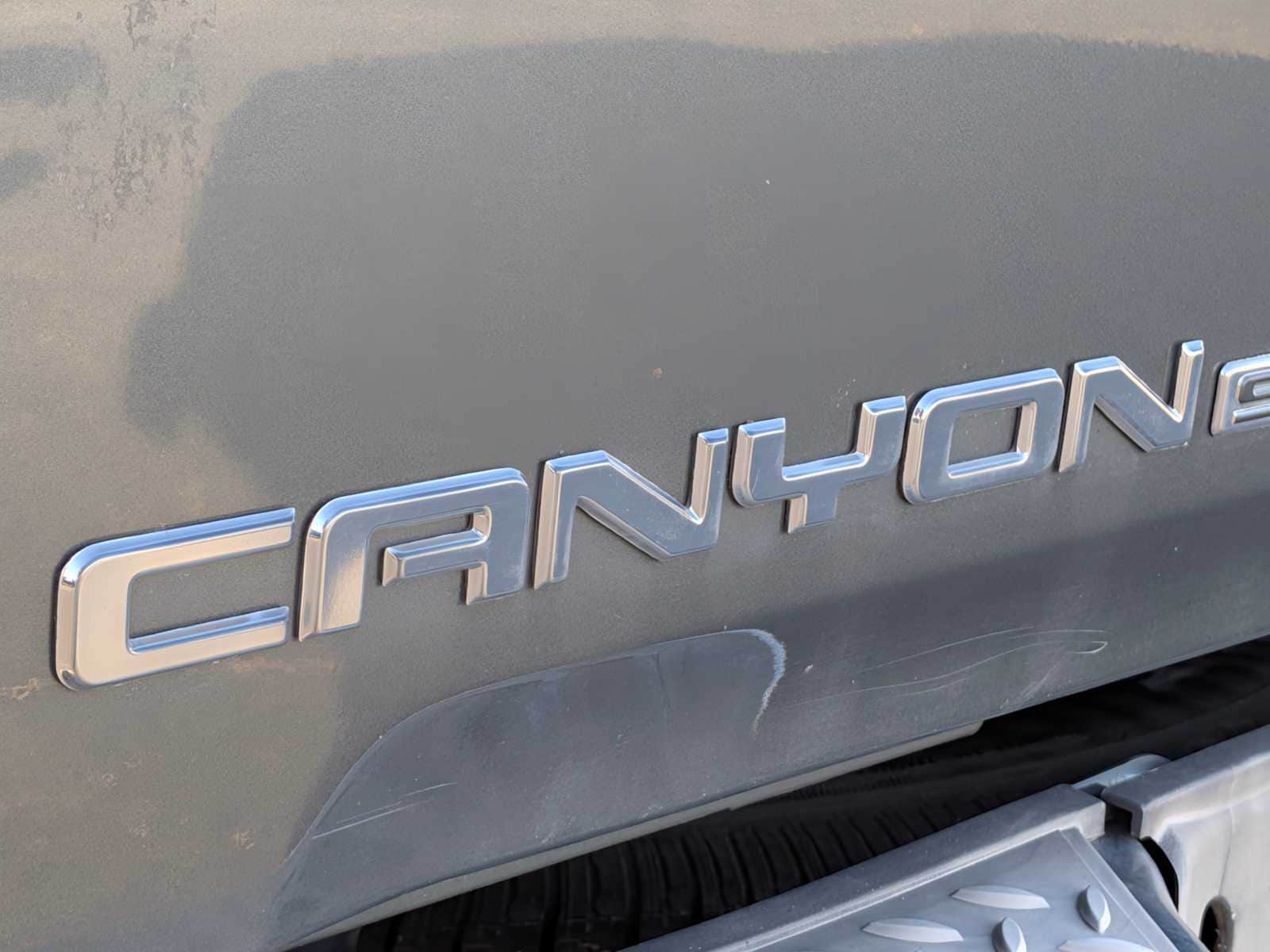 Thumbnail: 2011 GMC Canyon - 11