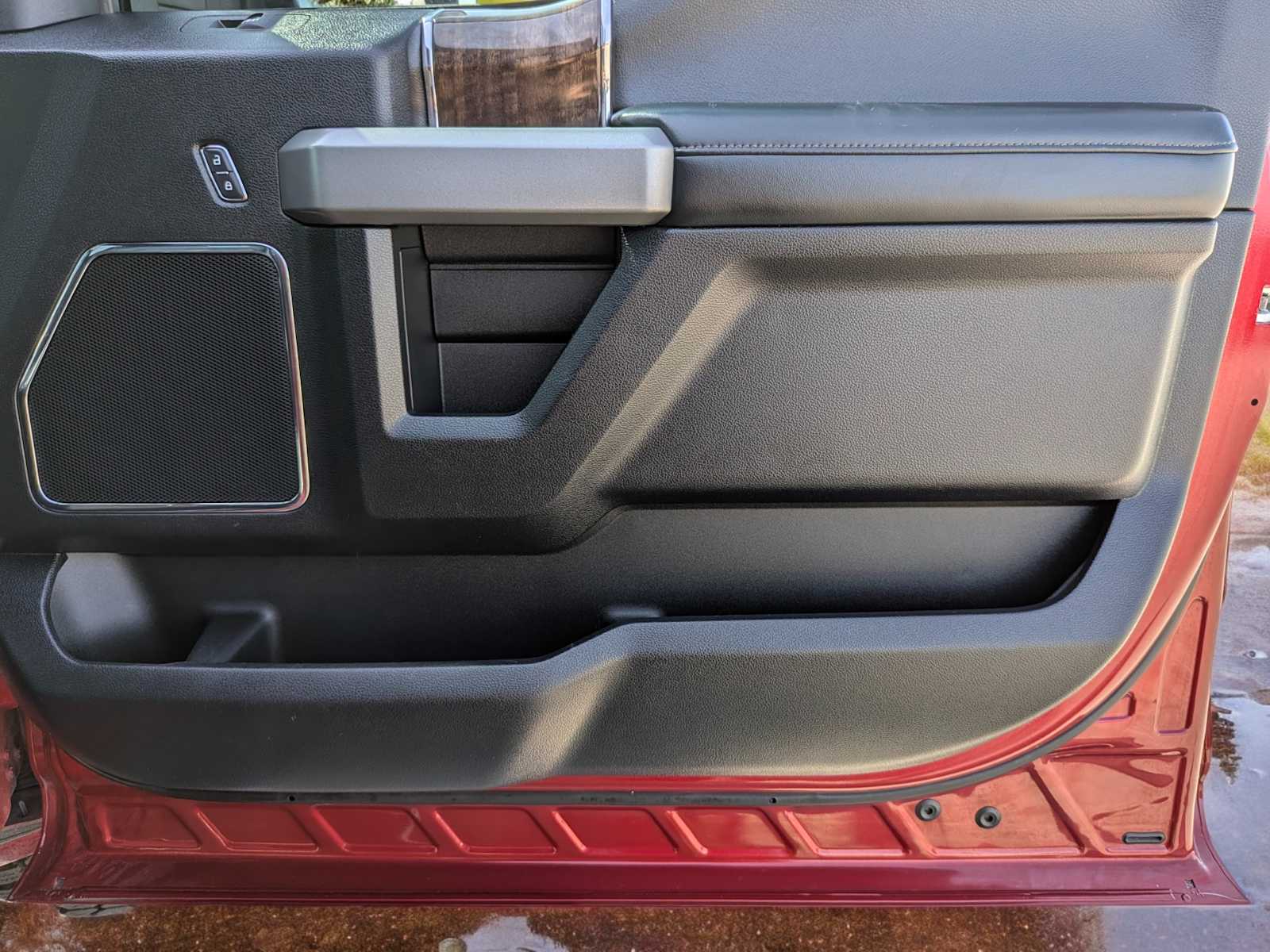 Thumbnail: 2017 Ford Econoline - 30
