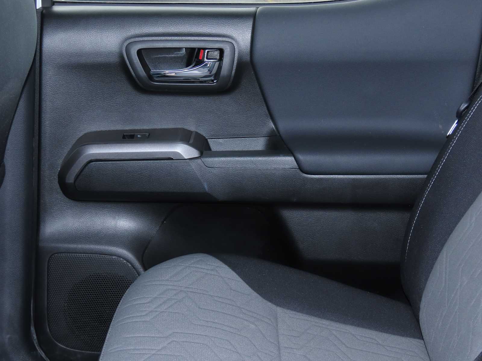 Thumbnail: 2022 Toyota Tacoma - 22