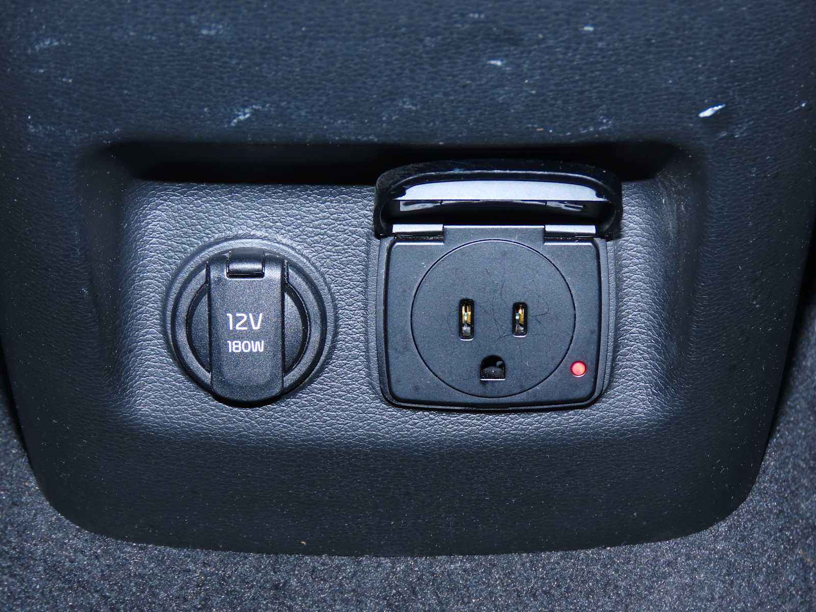 Thumbnail: 2024 Kia Telluride - 24