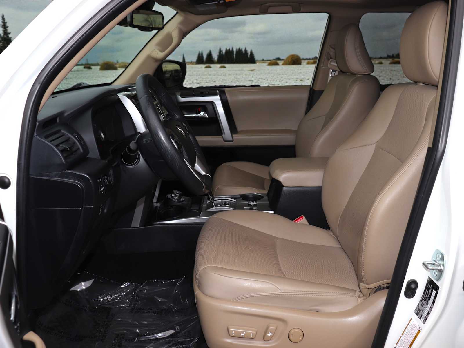 Thumbnail: 2022 Toyota 4Runner - 16