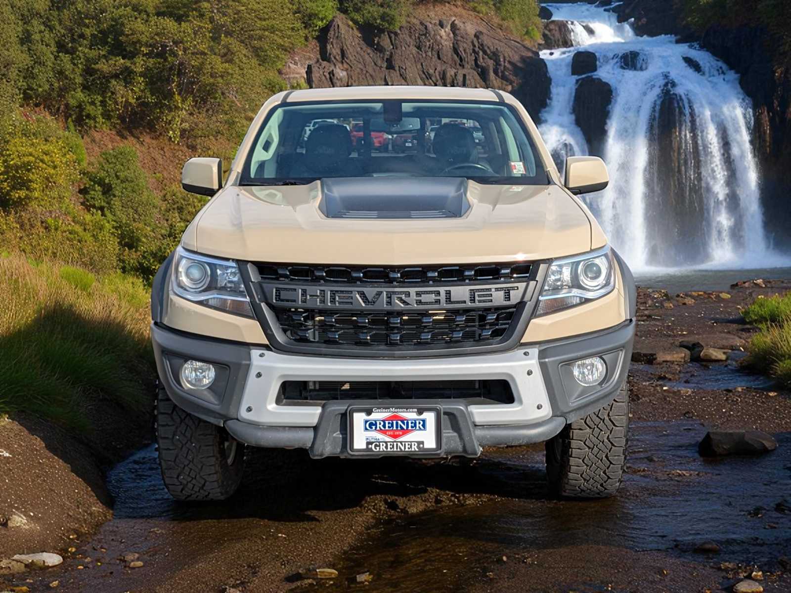 Thumbnail: 2022 Chevrolet Colorado - 9