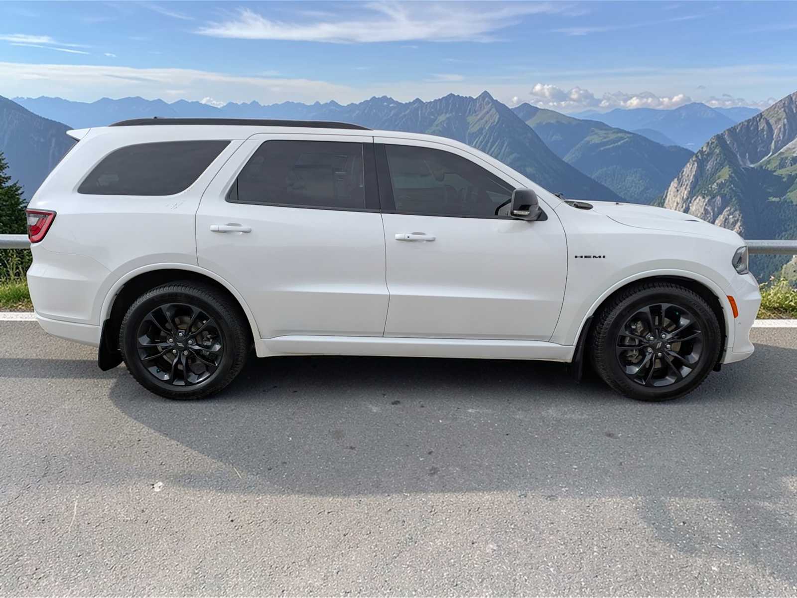 Thumbnail: 2021 Dodge Durango - 7
