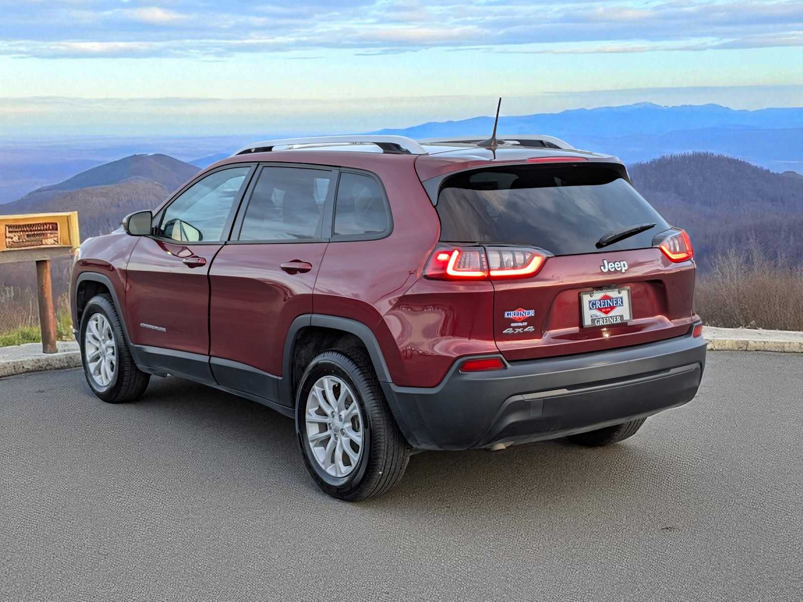 Thumbnail: 2021 Jeep Cherokee - 4