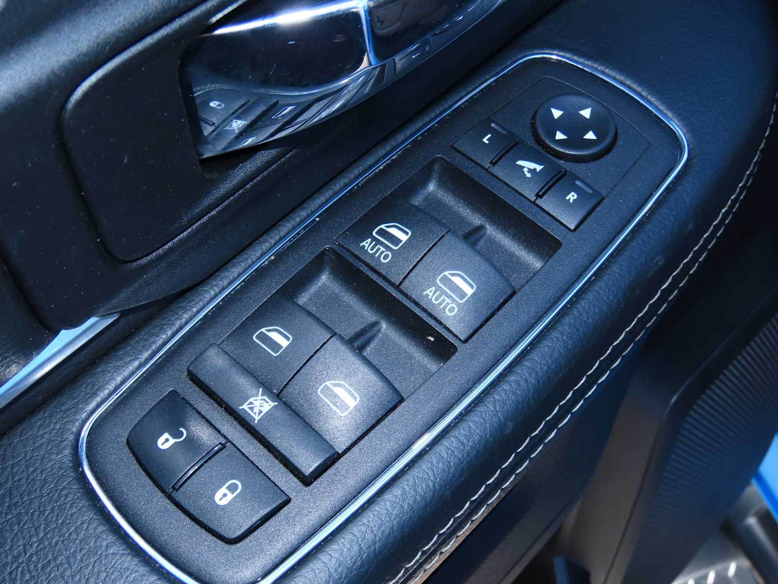 Thumbnail: 2024 RAM 1500 Classic - 17