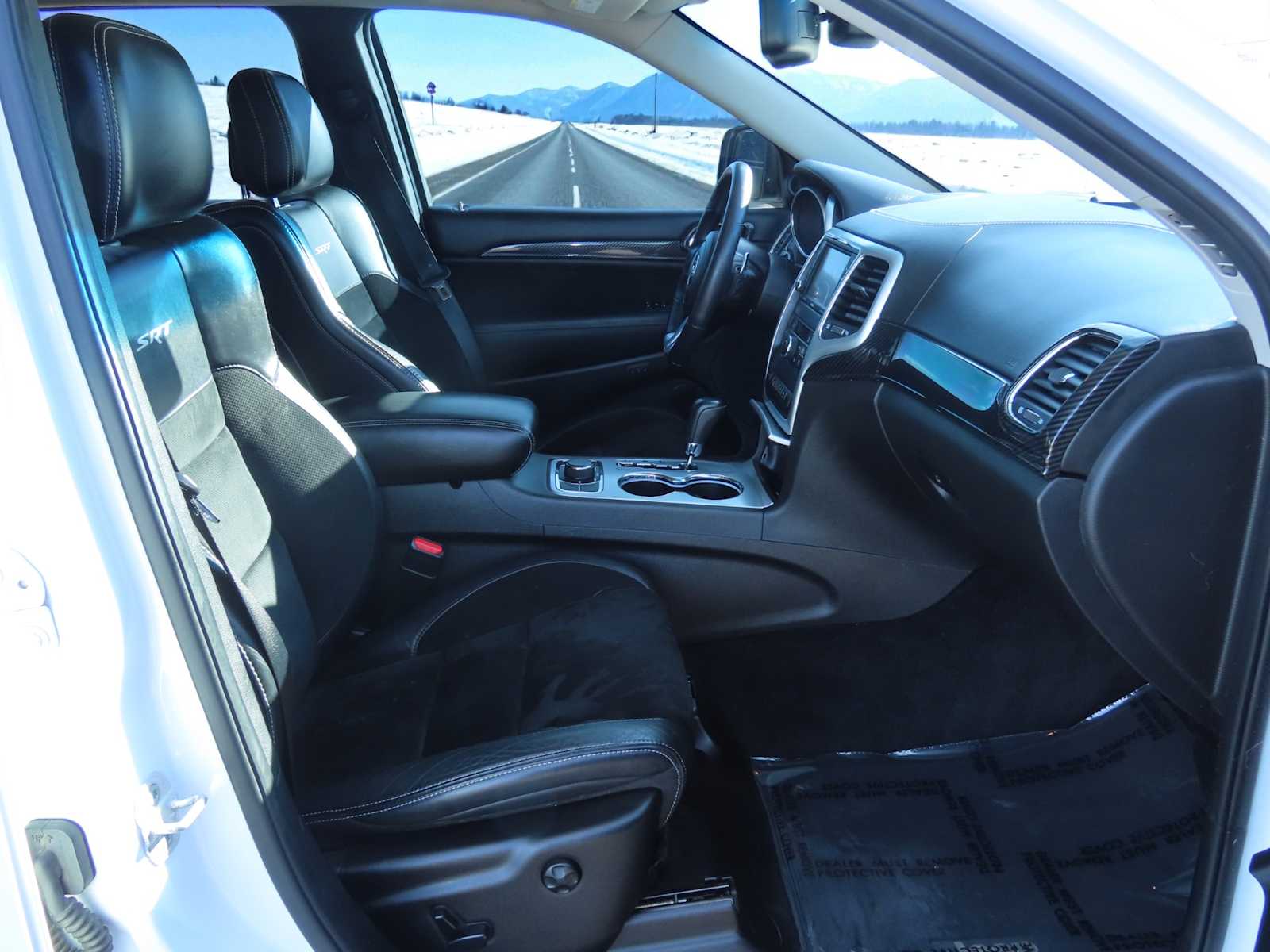 Thumbnail: 2013 Jeep Grand Cherokee - 23