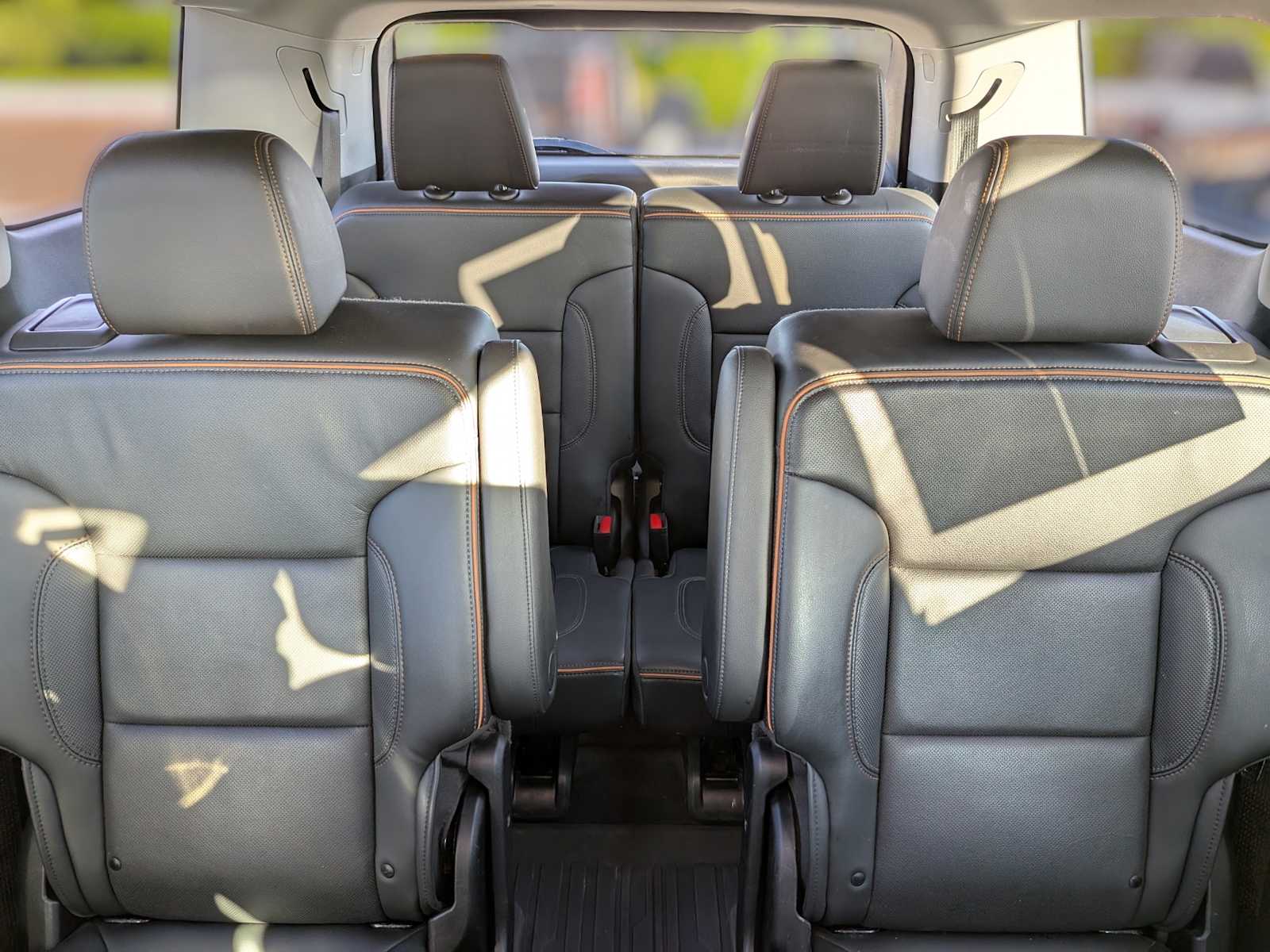 2022 GMC Acadia AT4 29