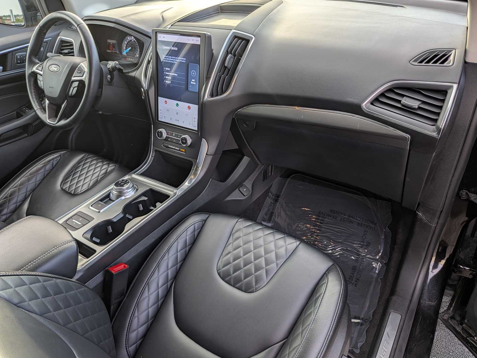 2024 Ford Edge Titanium 23