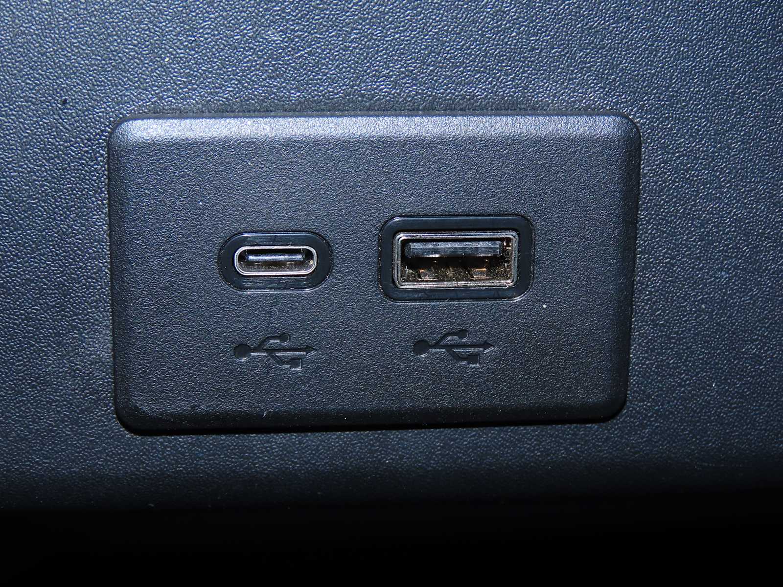 Thumbnail: 2024 GMC Sierra 2500 - 31