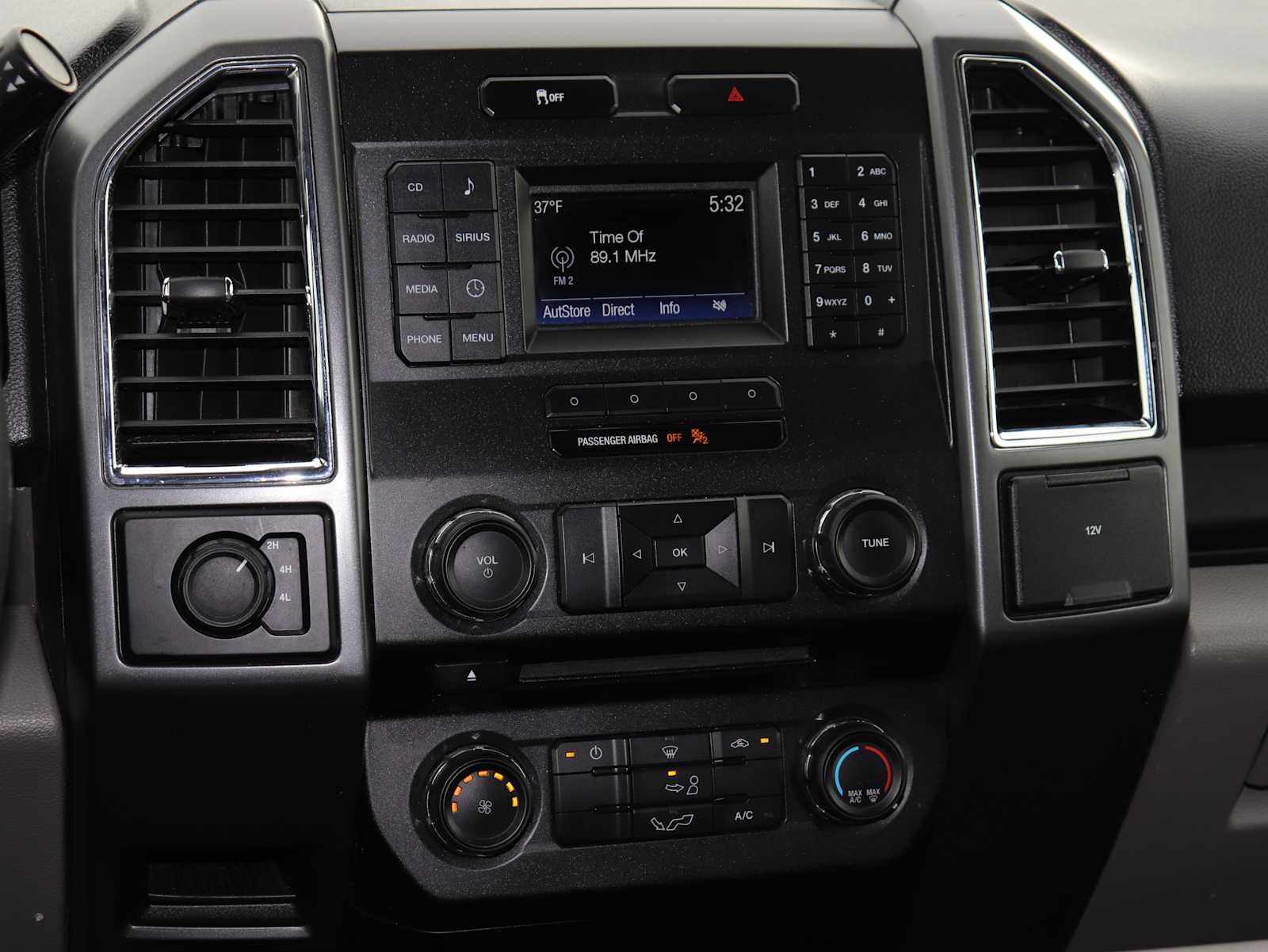 Thumbnail: 2017 Ford F-150 - 29