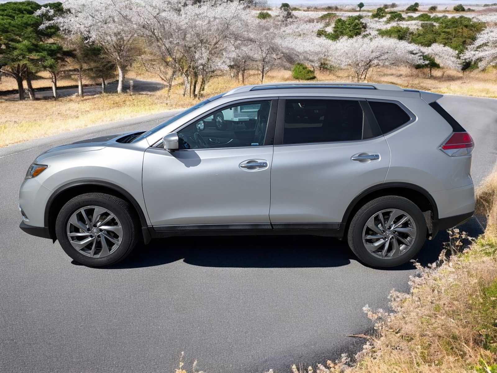 Thumbnail: 2015 Nissan Rogue - 3
