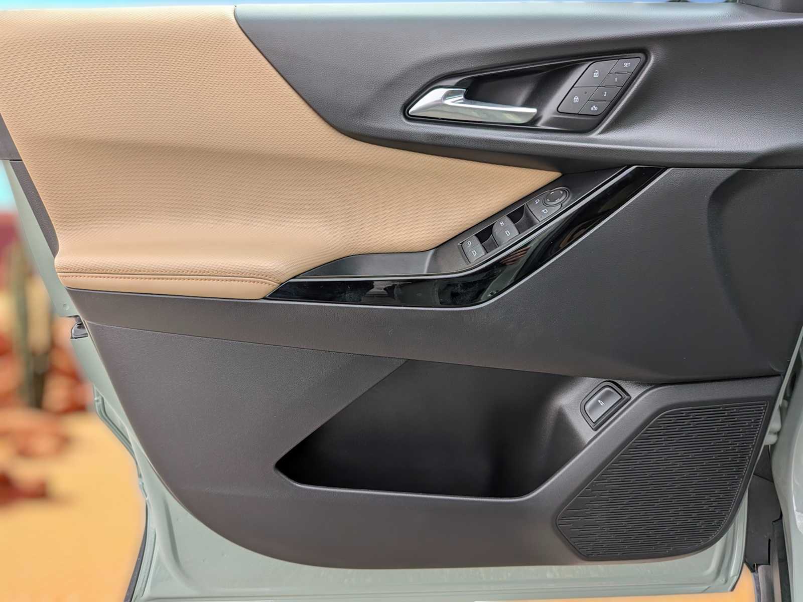 Thumbnail: 2025 Chevrolet Equinox - 19