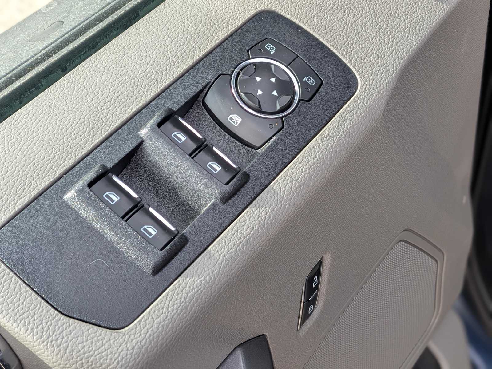 Thumbnail: 2020 Ford F-150 - 17