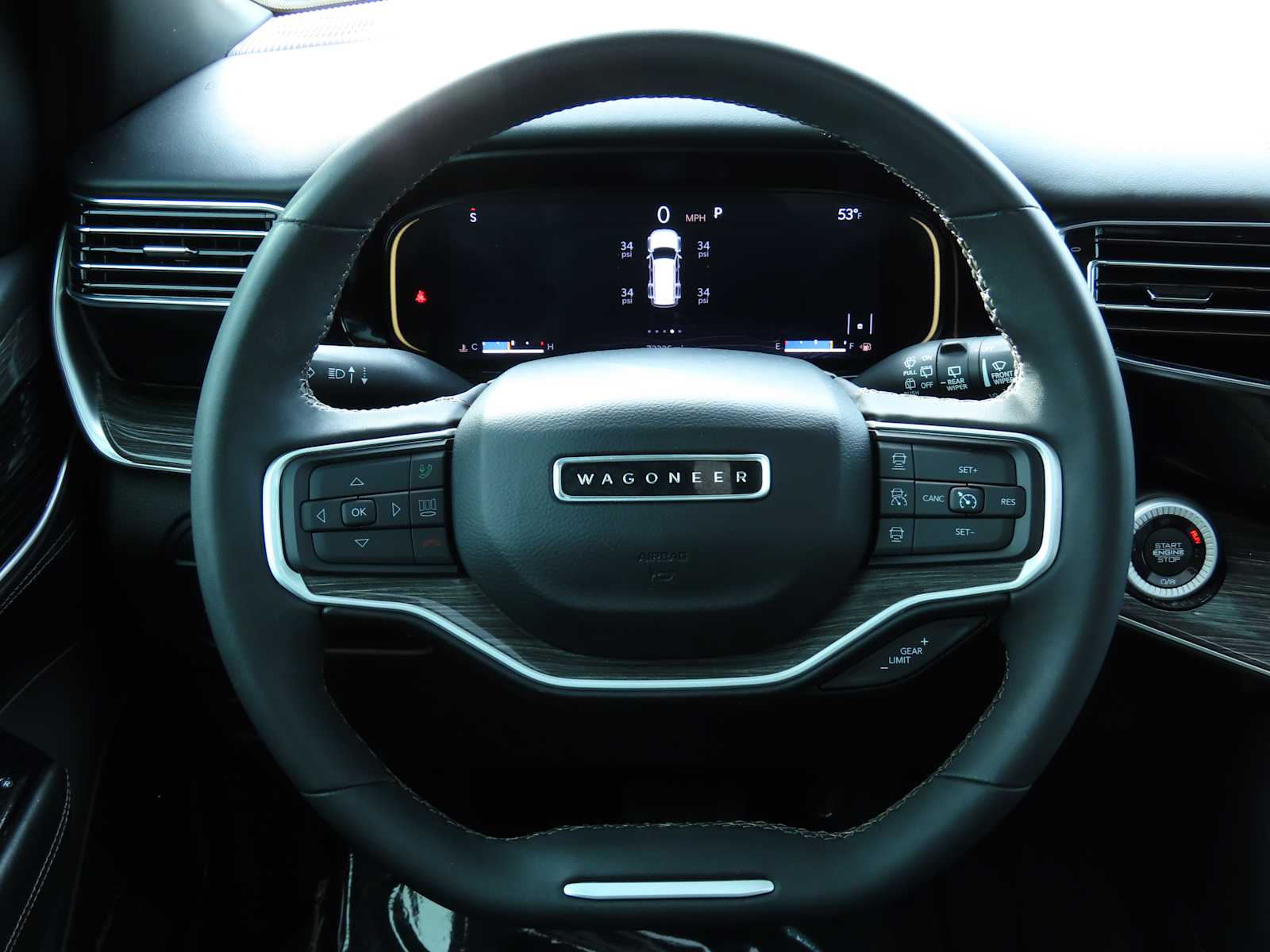 Thumbnail: 2022 Jeep Wagoneer - 32