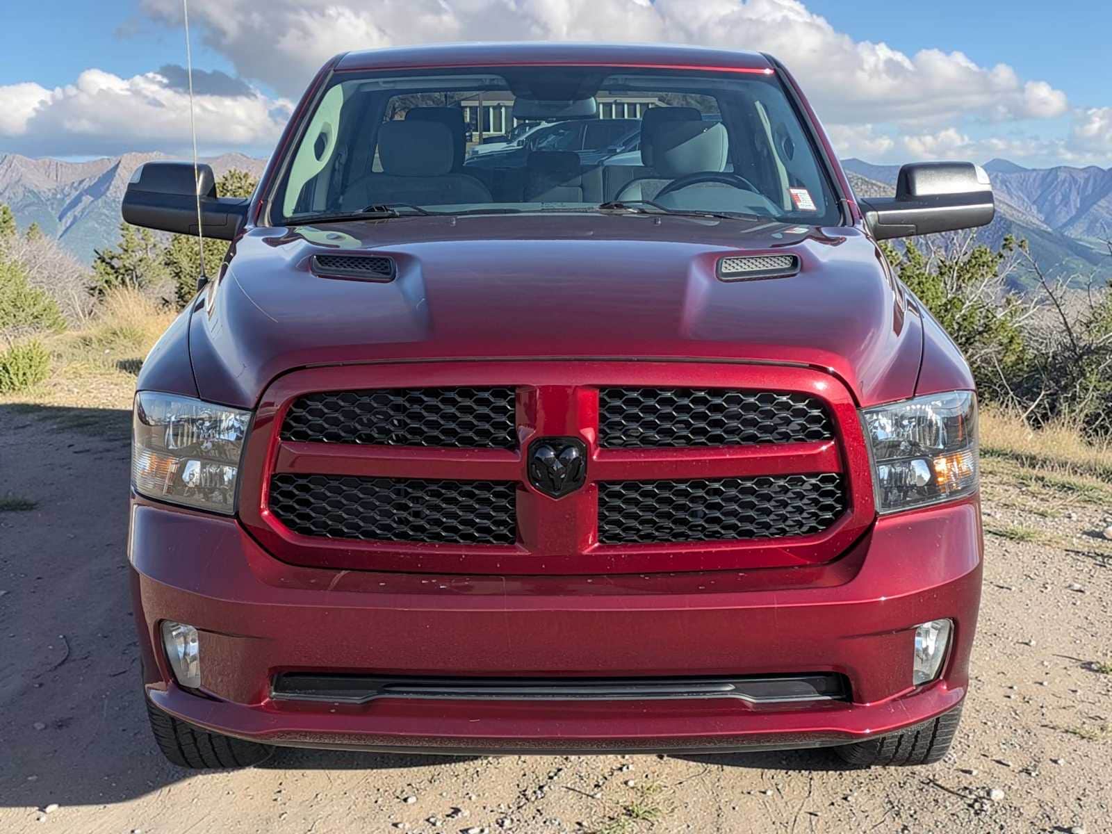 Thumbnail: 2019 RAM 1500 Classic - 9