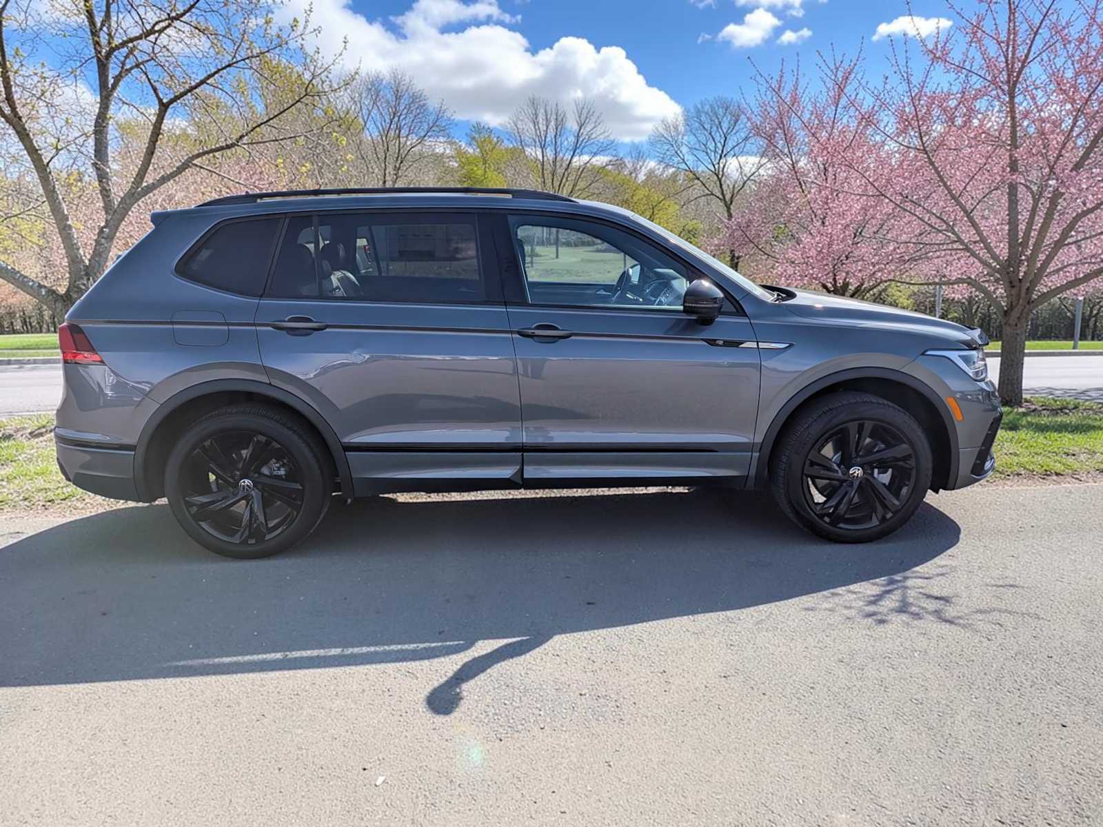 Thumbnail: 2024 Volkswagen Tiguan - 7