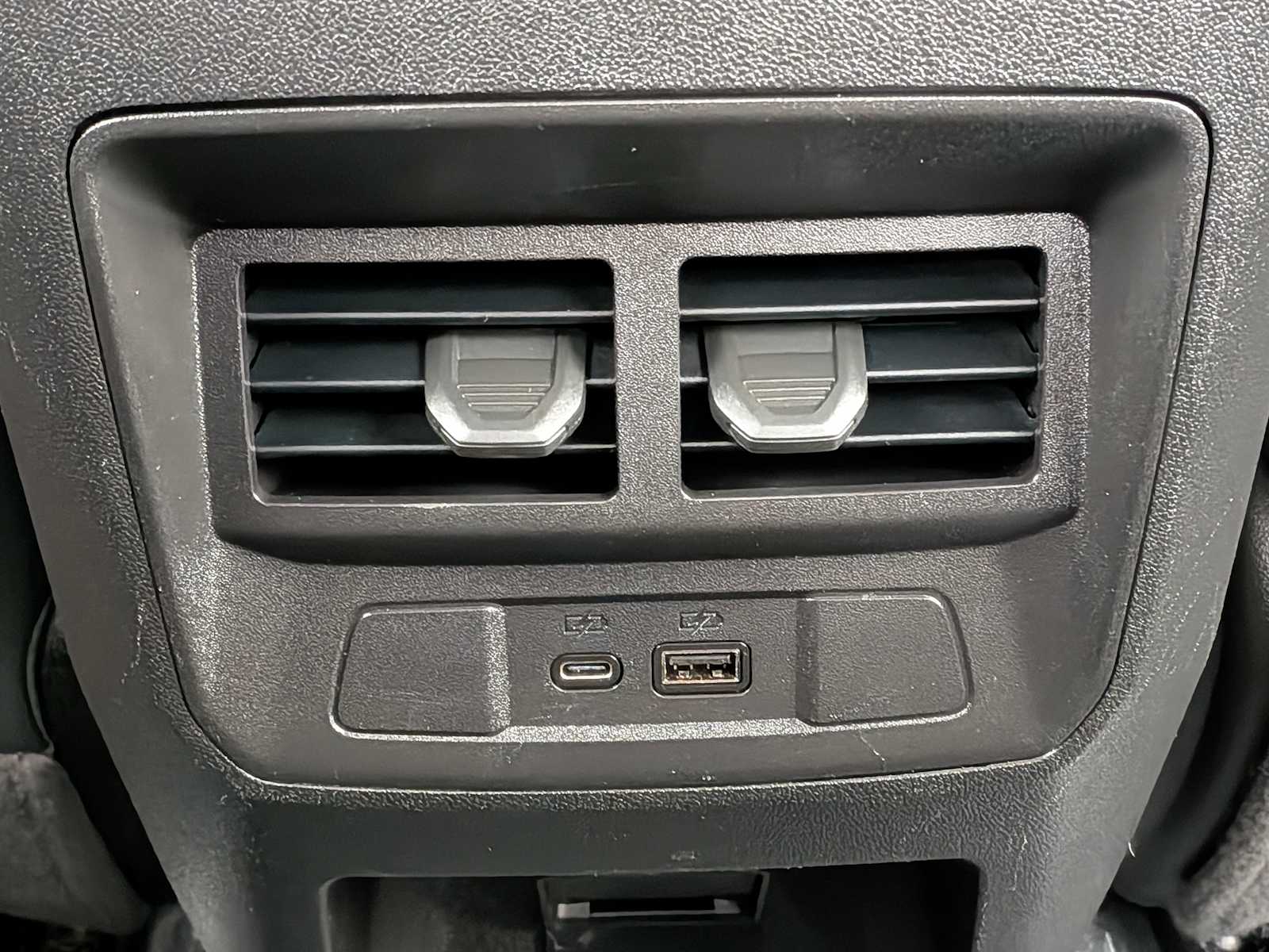 Thumbnail: 2024 GMC Canyon - 24