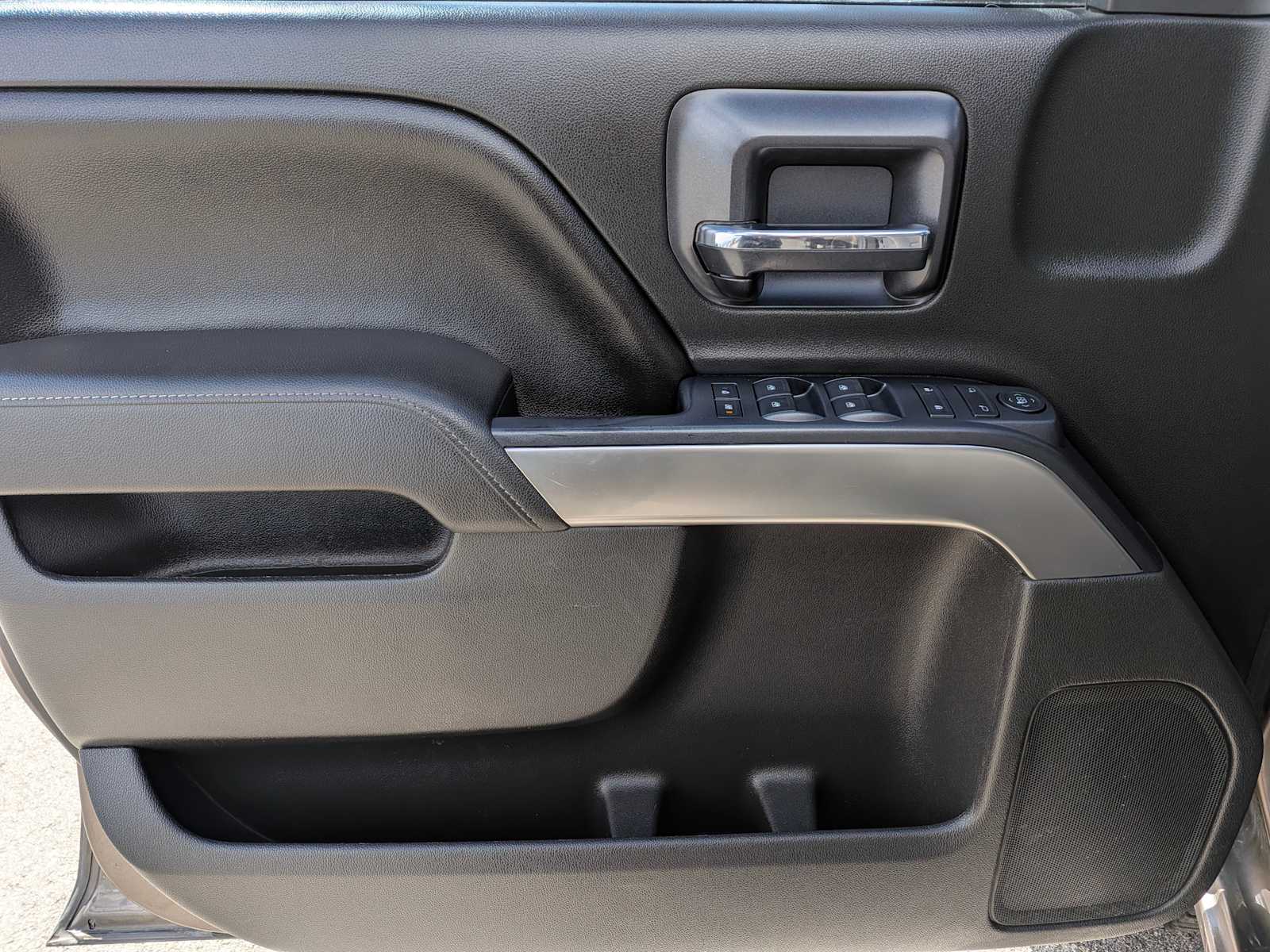 Thumbnail: 2015 Chevrolet Silverado 1500 - 15