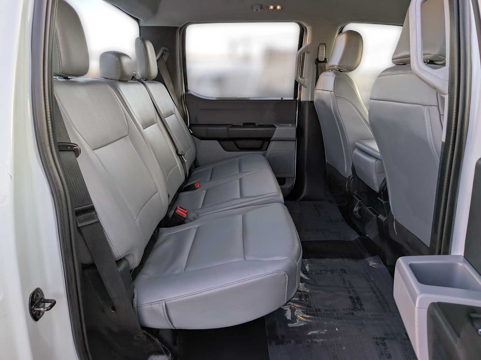 2023 Ford Econoline E-350 29