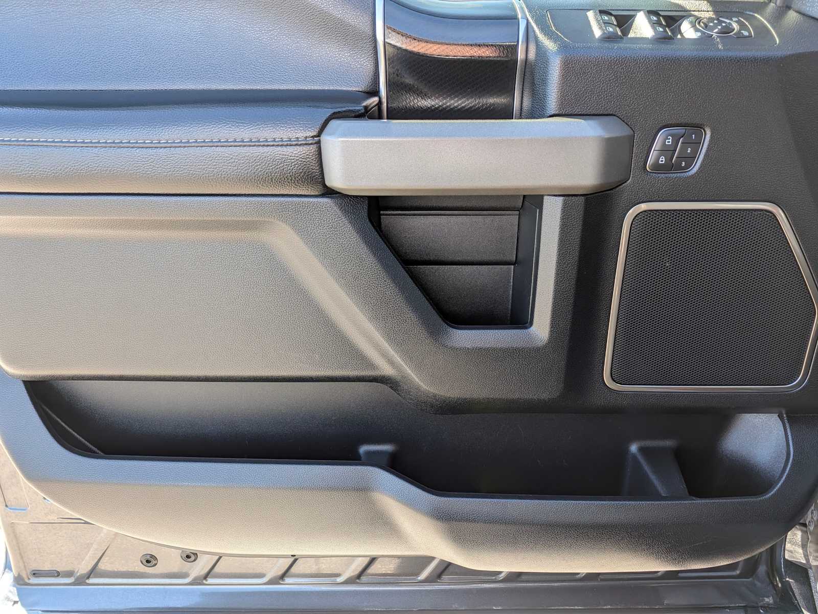 Thumbnail: 2018 Ford F-150 - 17