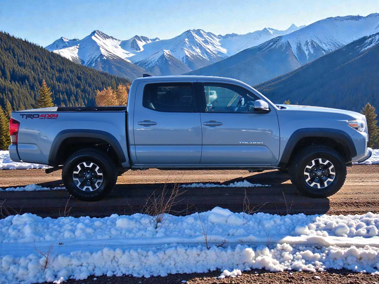 Thumbnail: 2019 Toyota Tacoma - 7