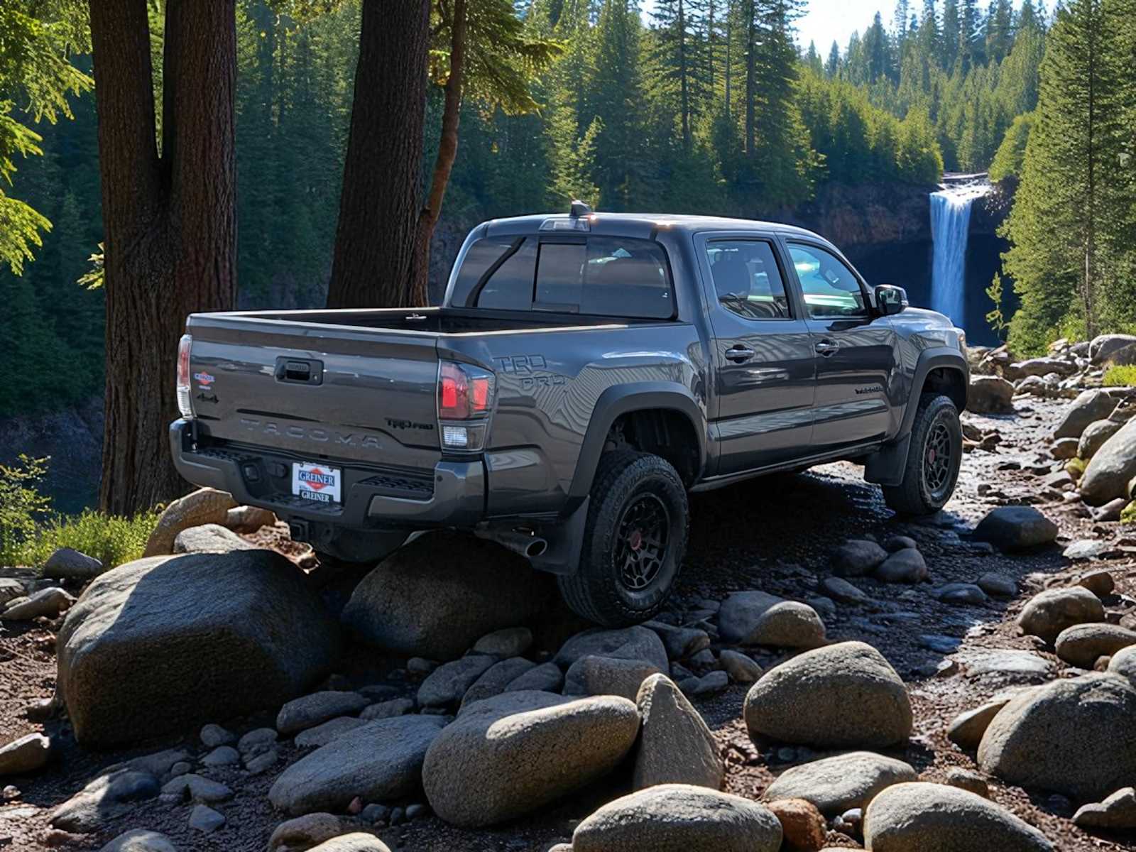 Thumbnail: 2022 Toyota Tacoma - 6