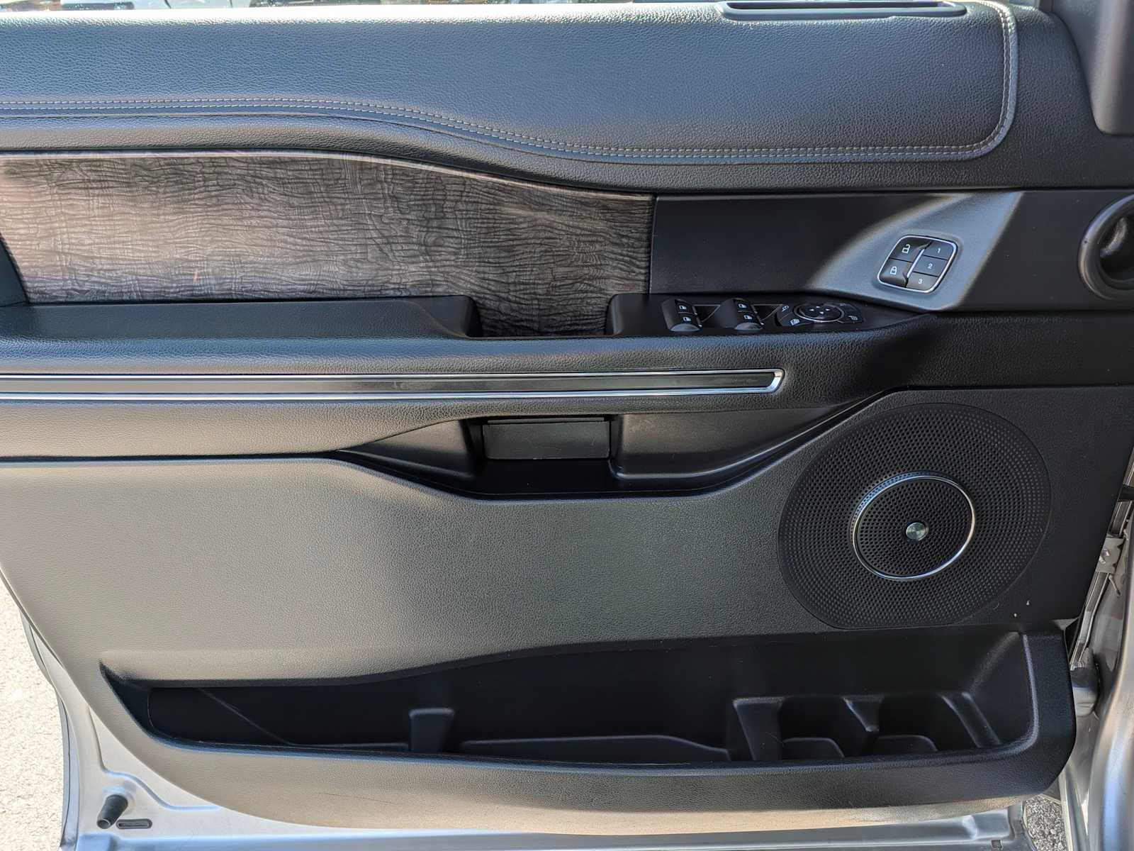 Thumbnail: 2020 Ford Expedition MAX - 18