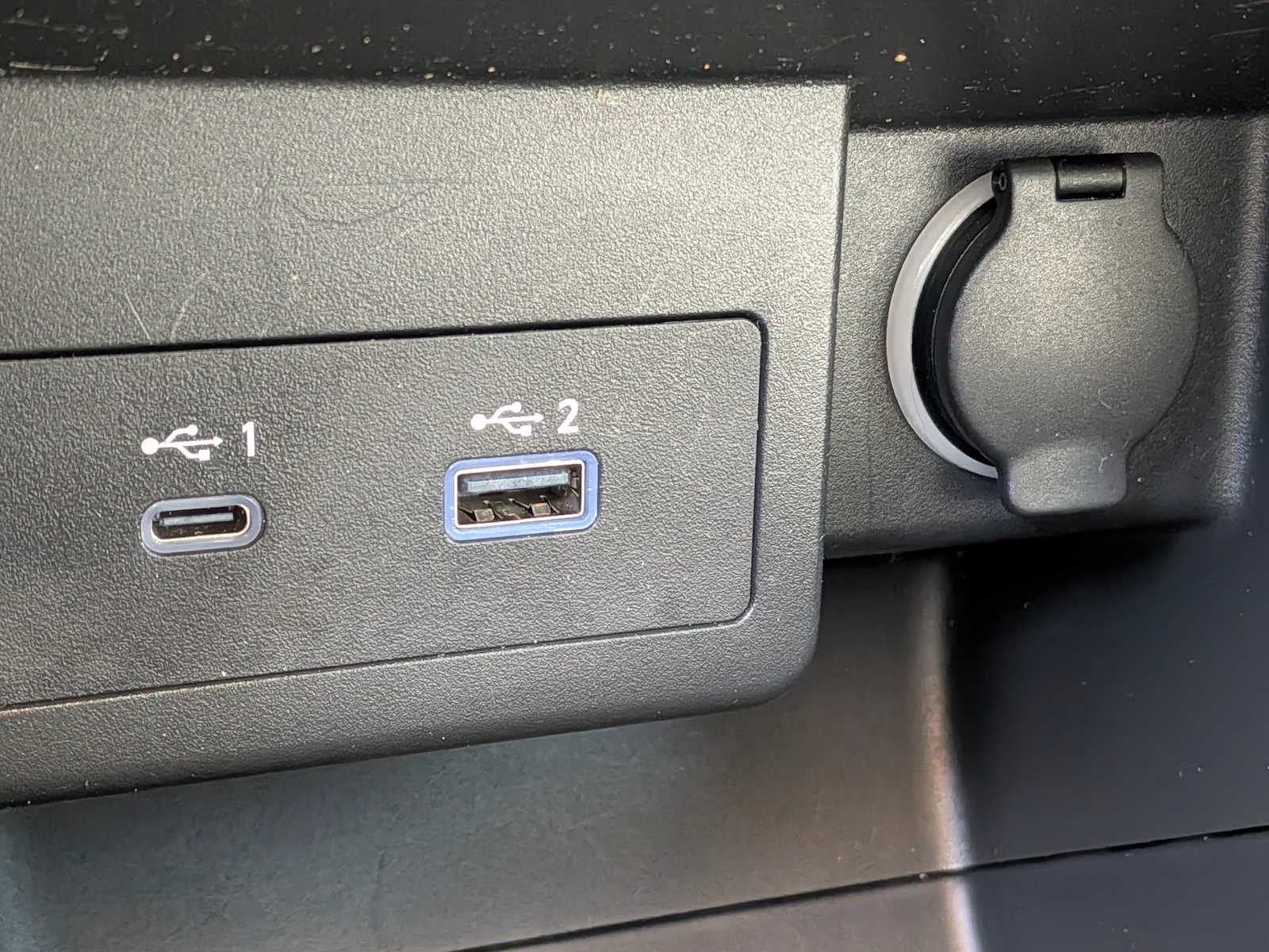 Thumbnail: 2021 Nissan Kicks - 30