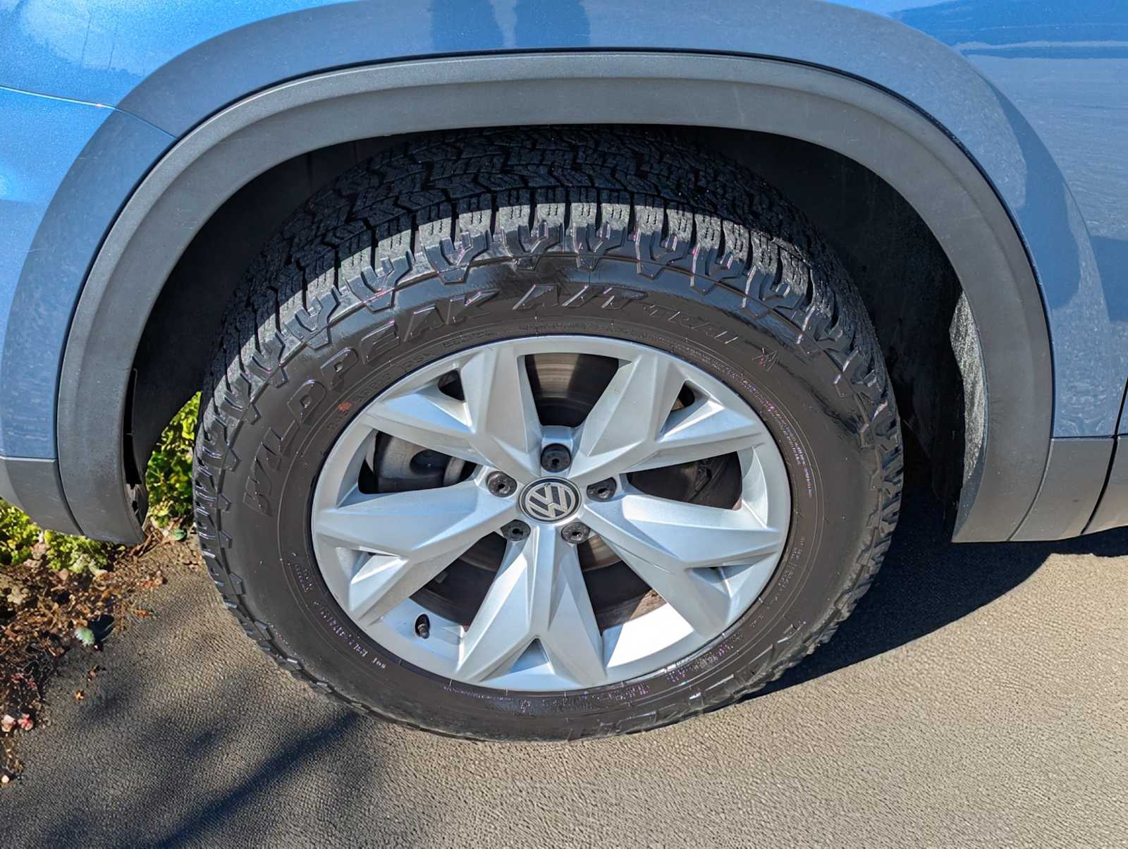 Thumbnail: 2019 Volkswagen Atlas - 17