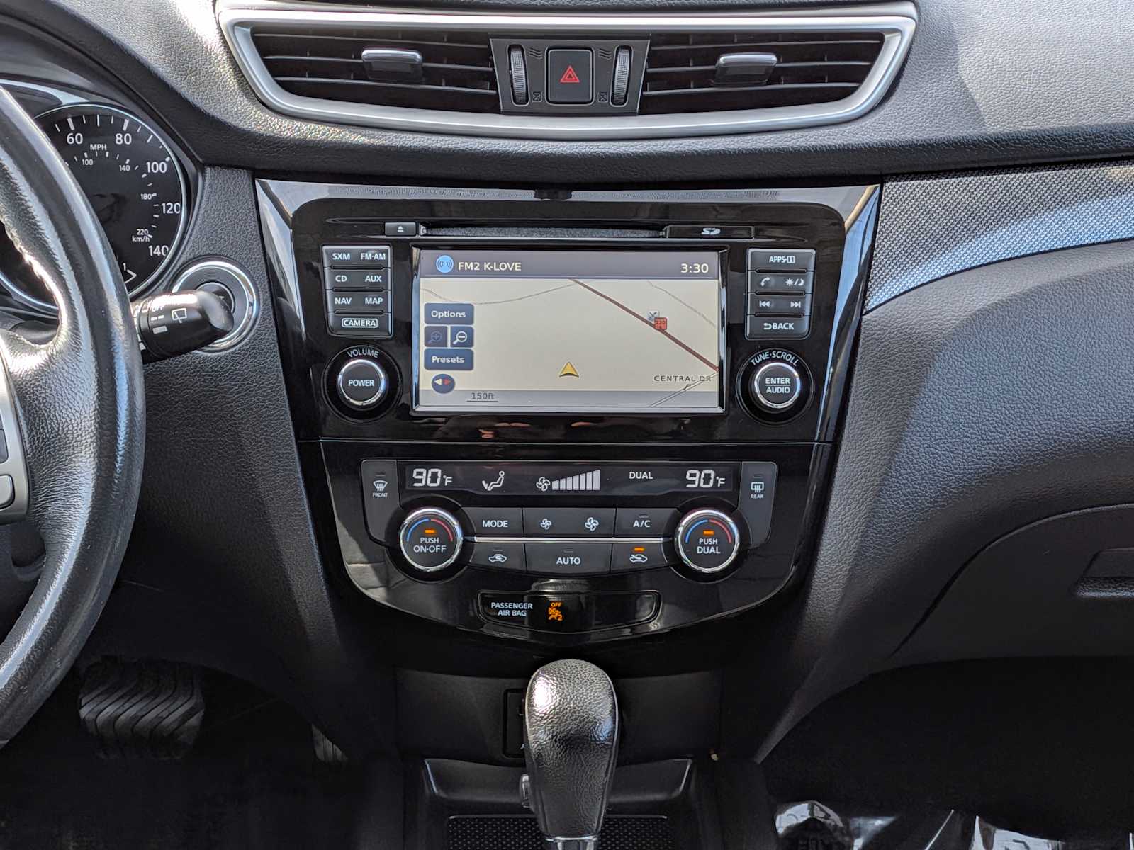 Thumbnail: 2015 Nissan Rogue - 28