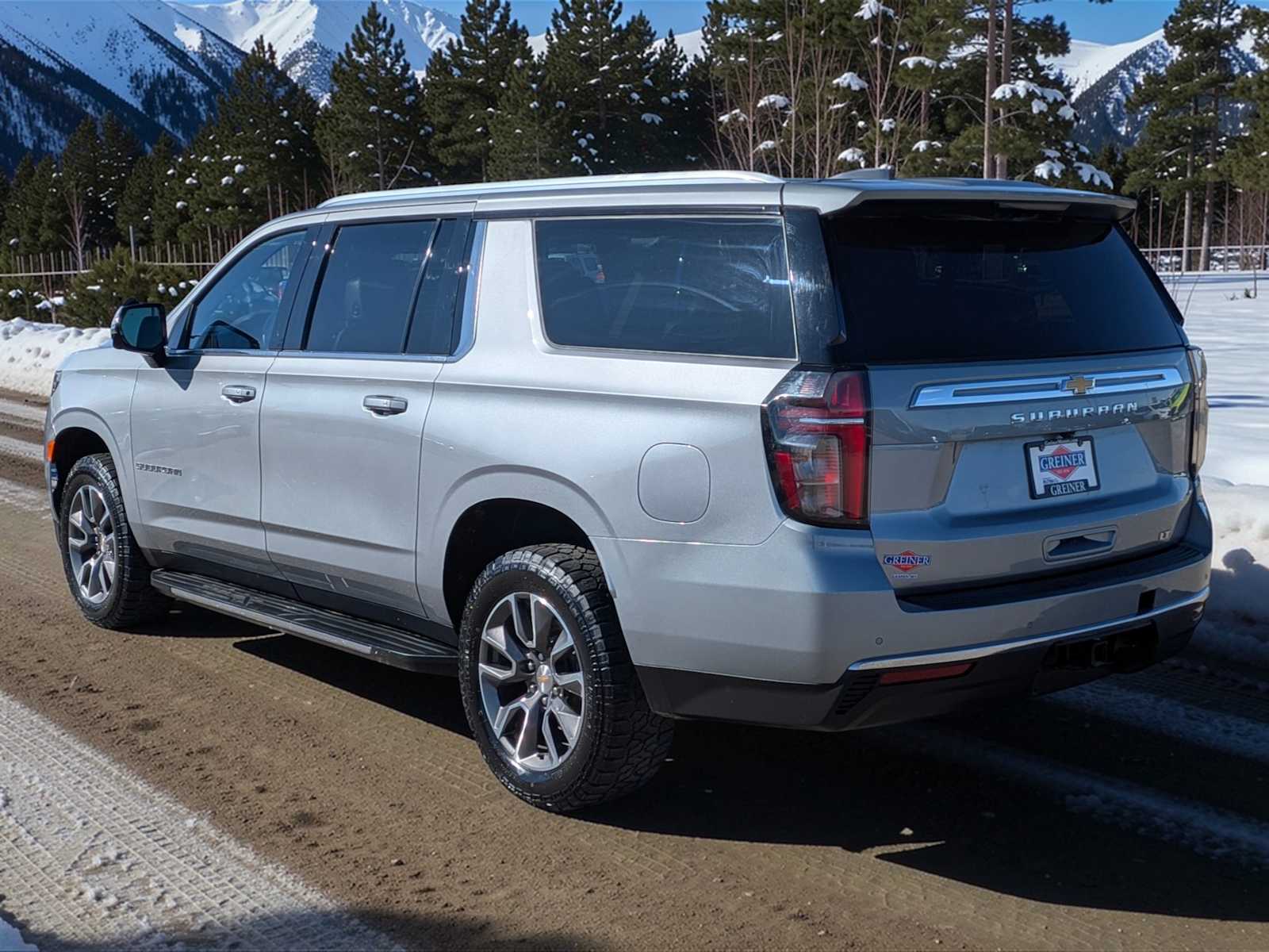 Thumbnail: 2024 Chevrolet Suburban - 4