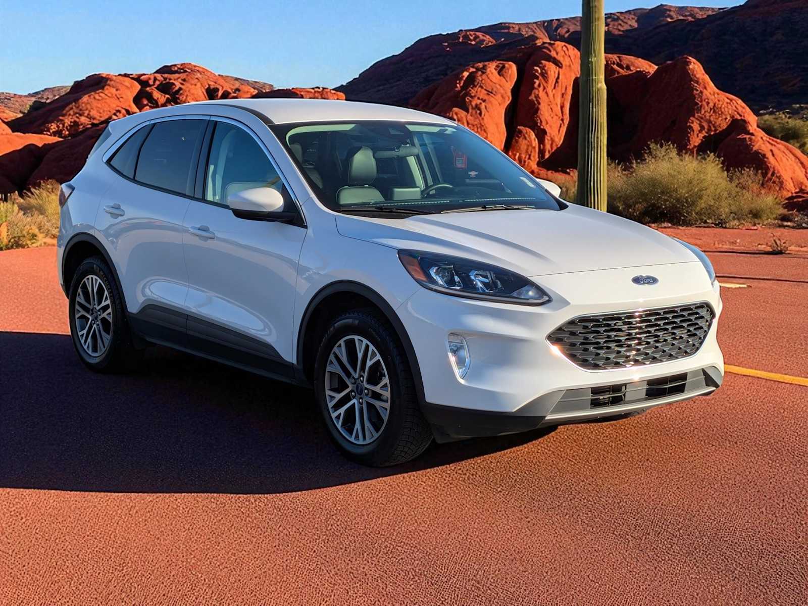 Thumbnail: 2022 Ford Escape - 8
