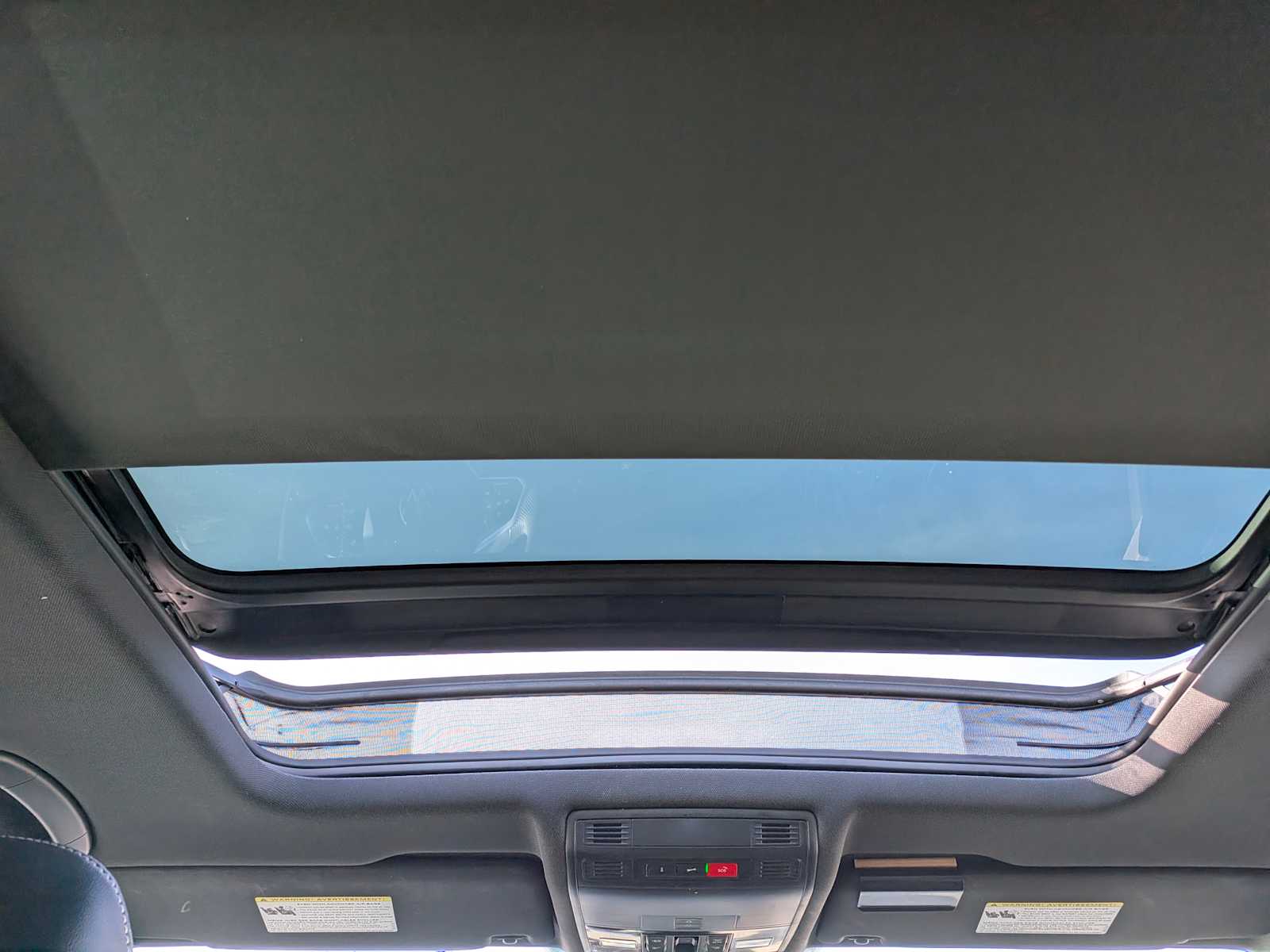 Thumbnail: 2024 Volkswagen Tiguan - 25