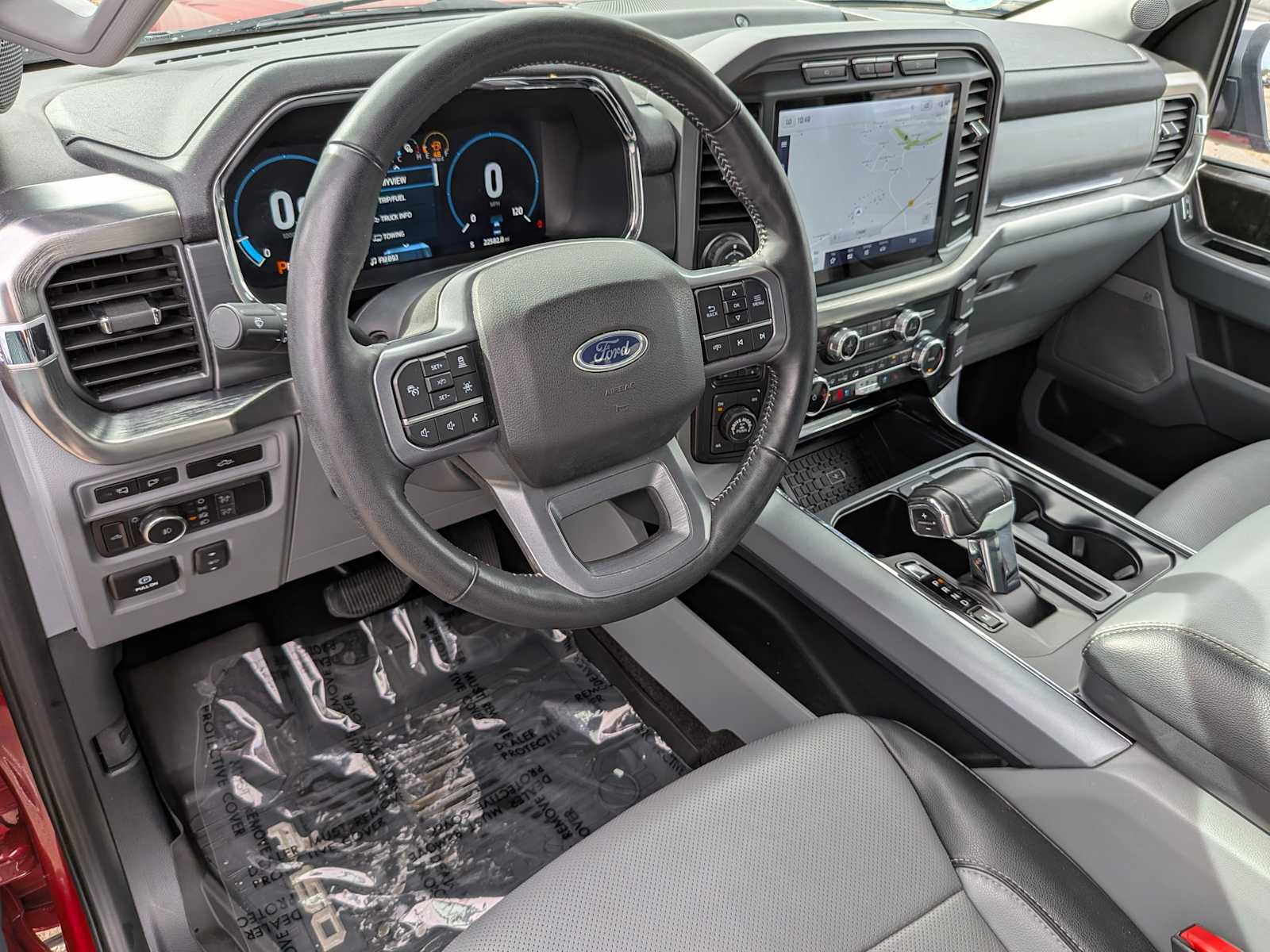 2023 Ford F-150 Lariat photo 2