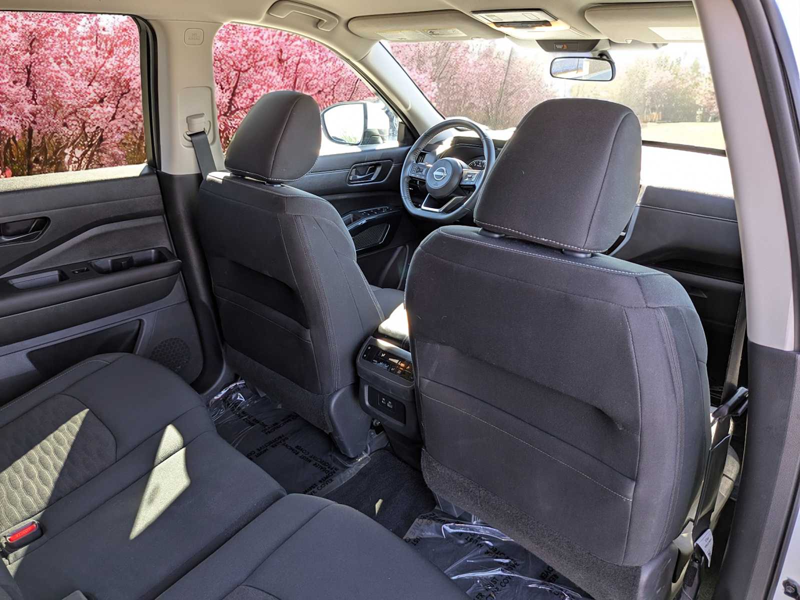 Thumbnail: 2025 Nissan Pathfinder - 26