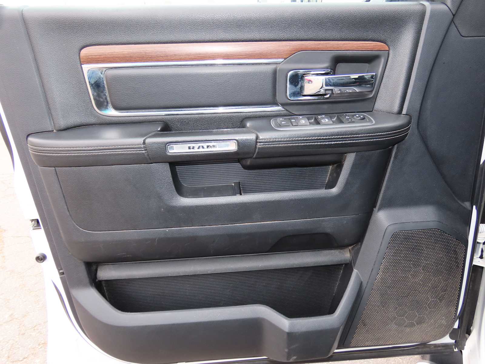 Thumbnail: 2015 RAM 3500 - 15